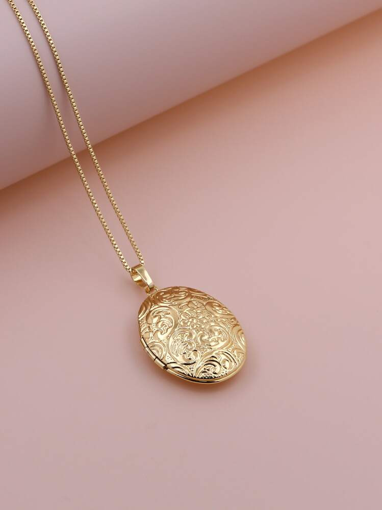 New Oval Carving Retro Hollow Star  Photo Locket Pendant Photo Necklace Copper Album Box Necklace... | SHEIN