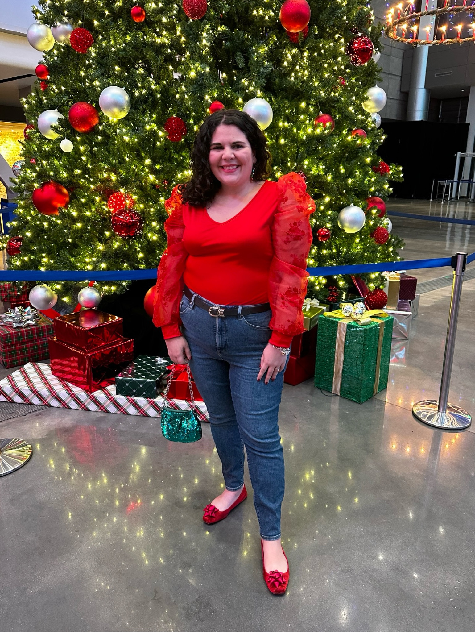 Had to go all out to see the queen of Christmas, Mariah Carey! 

#LTKSeasonal #LTKplussize #LTKHoliday