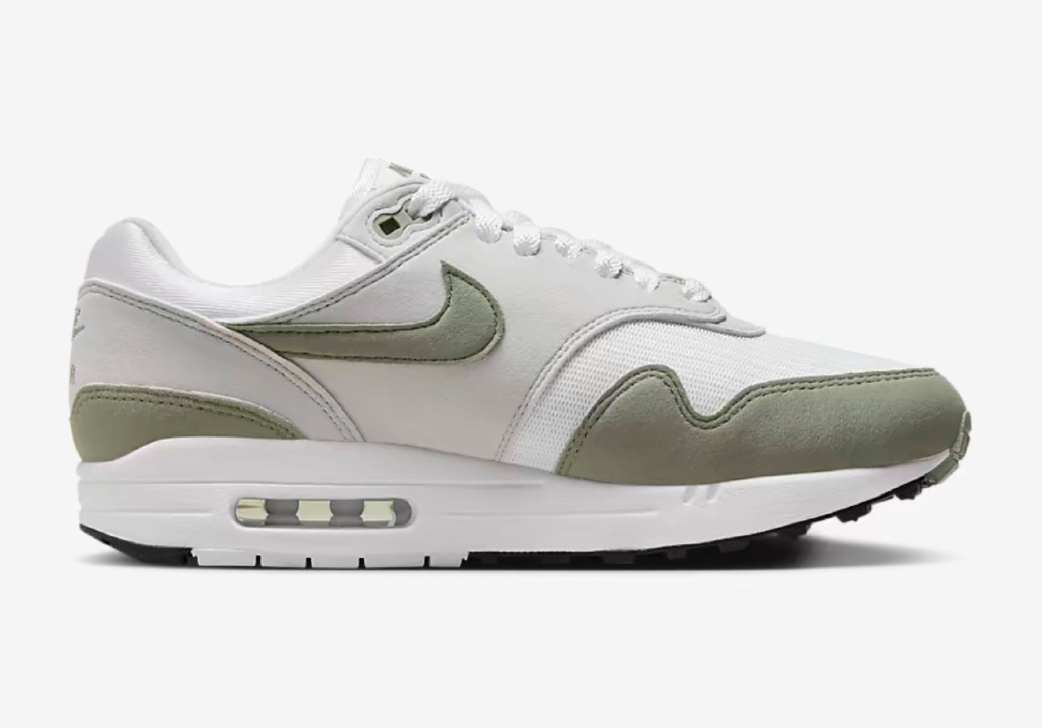 Nike air max on sale! 

#LTKShoeCrush #LTKFallSale #LTKFindsUnder100