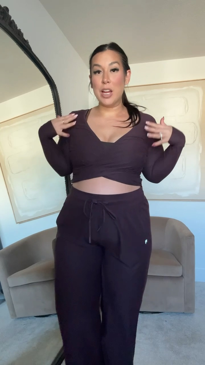 Midsize workout outfit! 

Matching set, yoga outfit, Pilates outfit, midsize activewear 