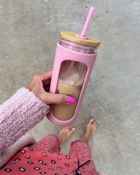 Amazon iced coffee glass cup for on the go! Comes in a bunch of colors and it’s only $12 and on prime

#LTKSeasonal #LTKTravel #LTKFindsUnder50
