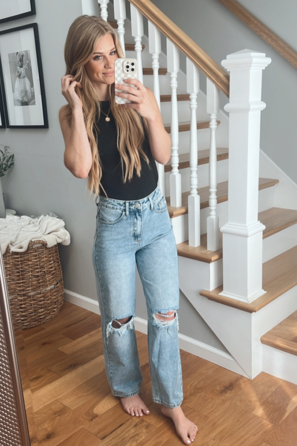 Everyday outfit. Work outfit. Date night outfit. Mom jeans. Black tank top. 

#LTKWorkwear #LTKFindsUnder50