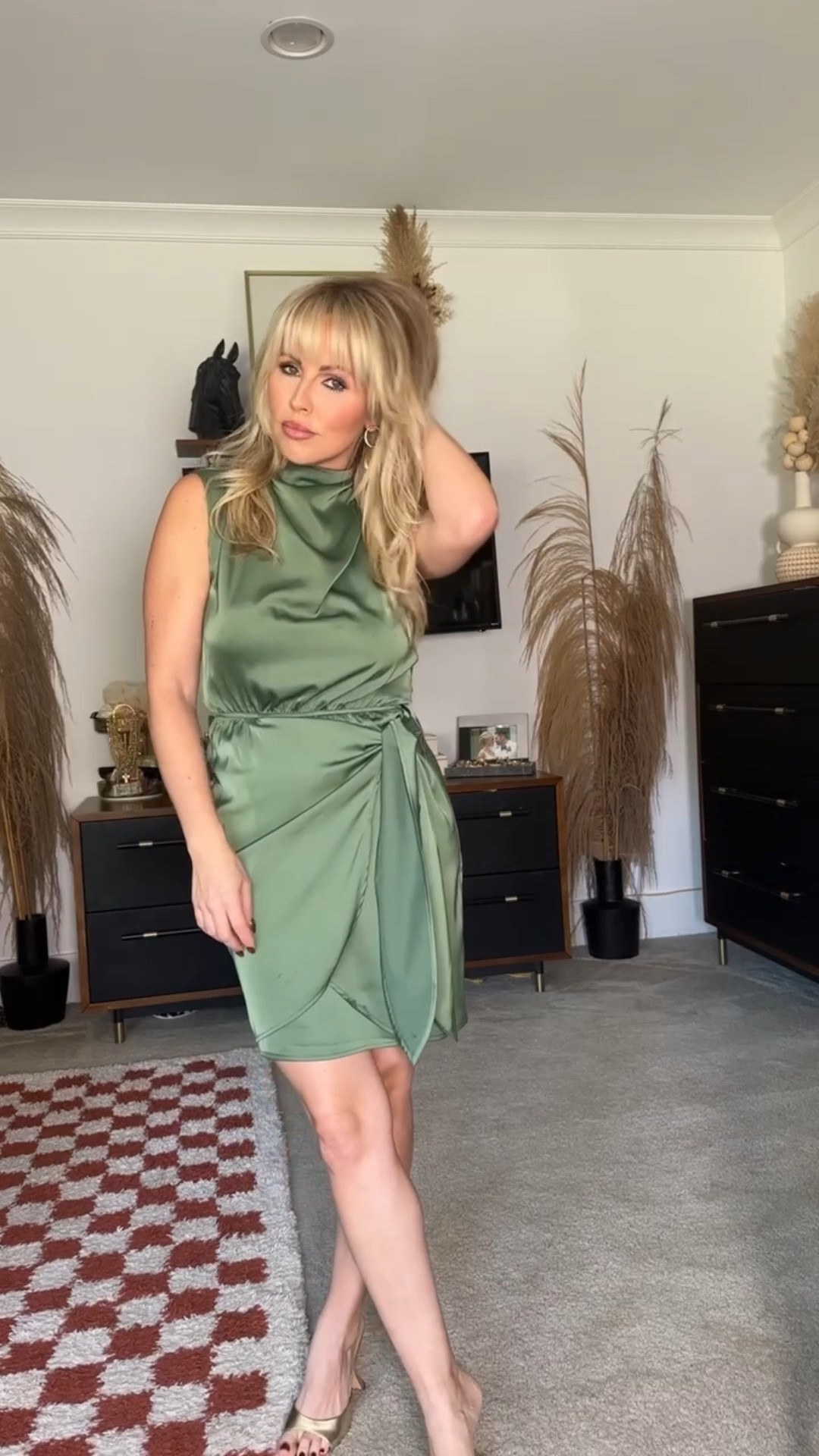 Such a beautiful, classy dress for a summer wedding 💚 and on sale for 31% off! 

#summerweddingdress #datenightdress #dresses #summerfashion

#LTKOver40 #LTKWedding #LTKSaleAlert