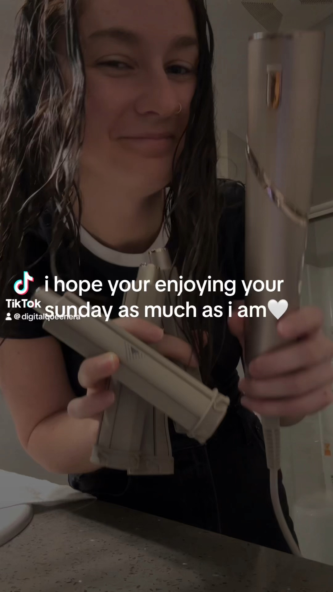 SALE SUNDAY 🤍 wanted to share how
much I have been enjoying my Shark Flexstyle wand lately!!! It’s the PERFECT budget friendly alternative to the dyson air wrap! 🫶🏻 plus it is quick and easy to use once you get the hang of it!!! AND ITS ON SALE😍🤍💰

#LTKSaleAlert #LTKStyleTip #LTKBeauty