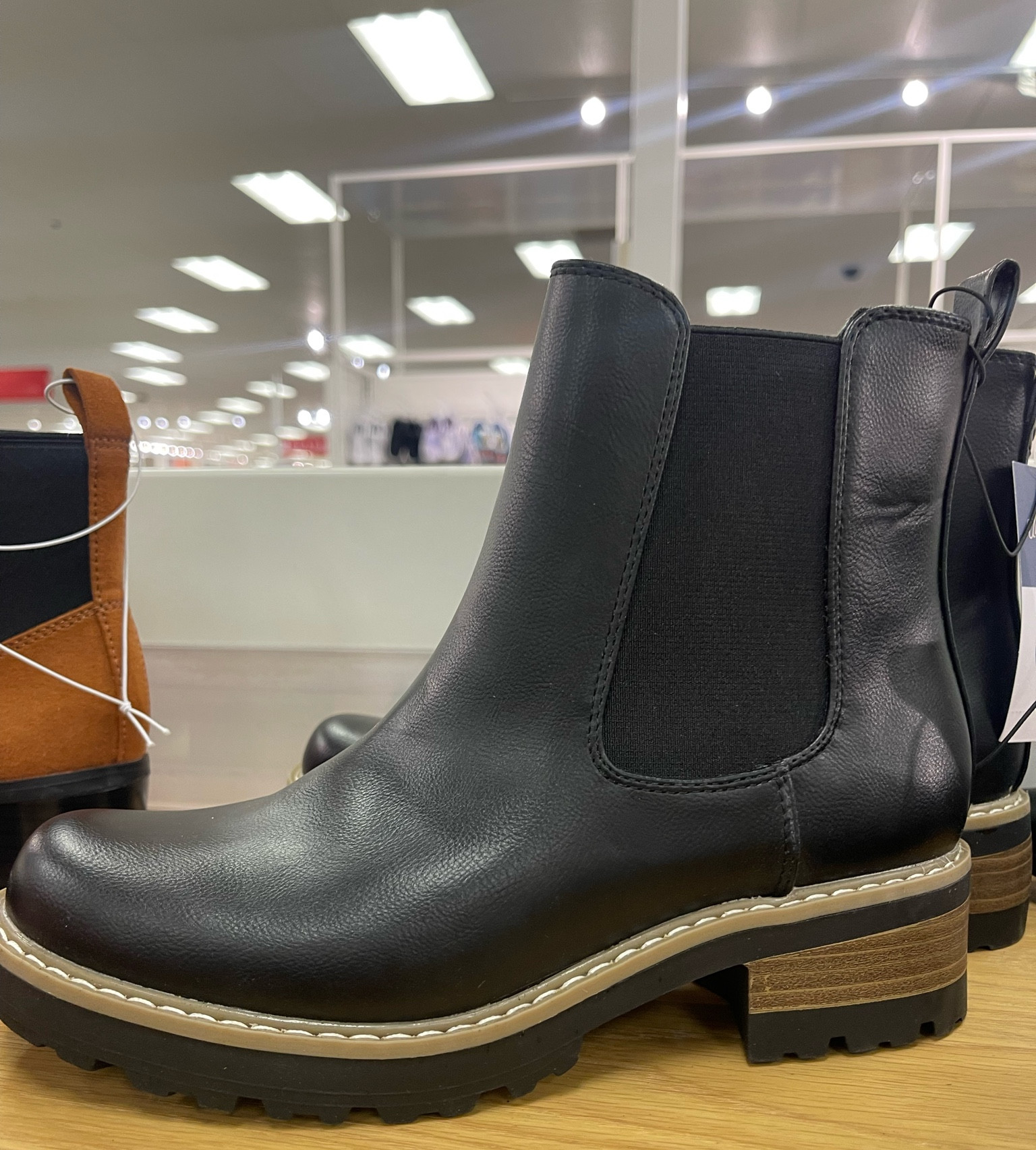 Boots 
Boot style 
Fall fashion 

#LTKSeasonal #LTKunder50 #LTKshoecrush