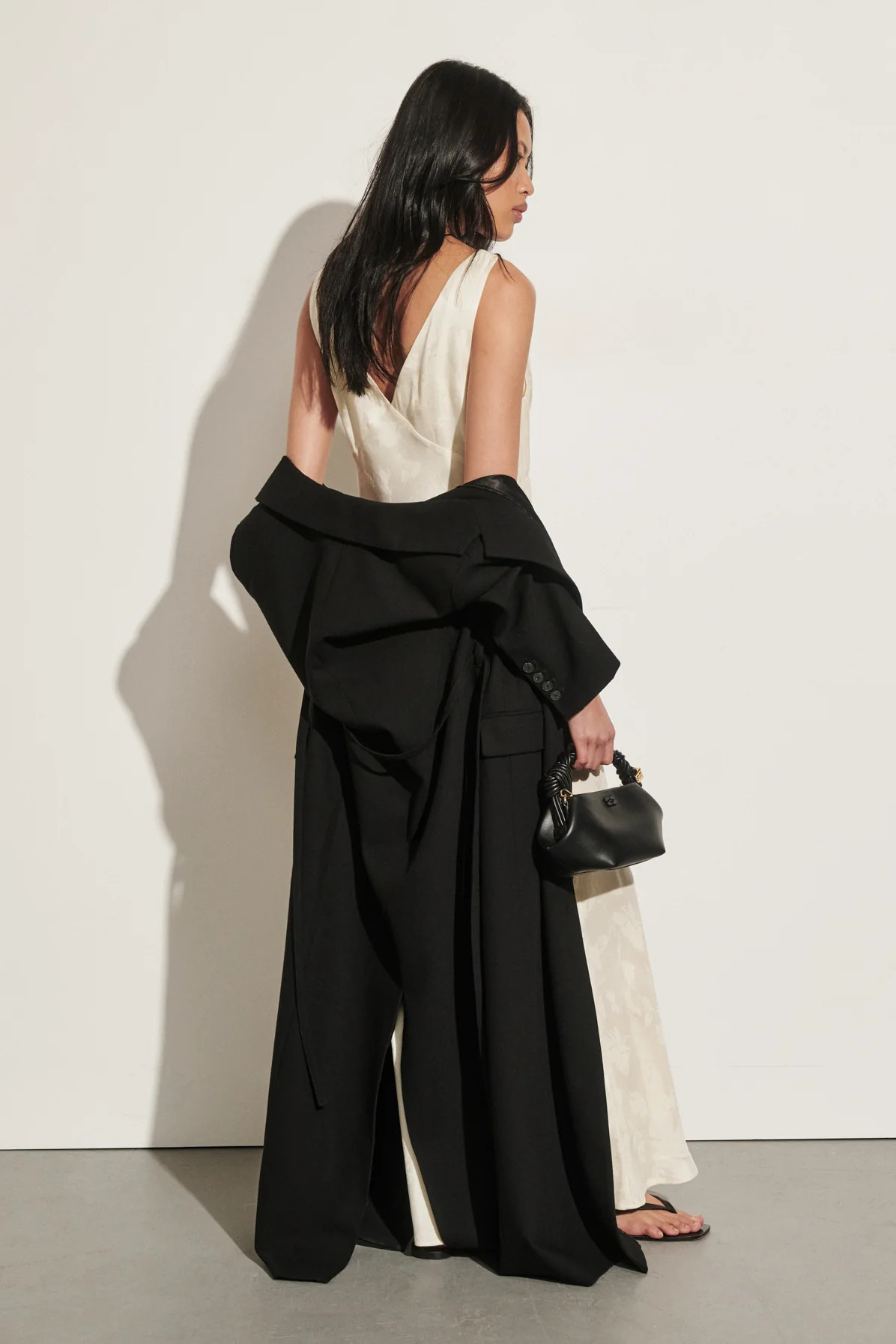 VIDA BLACK LONGLINE BLAZER COAT | DISSH