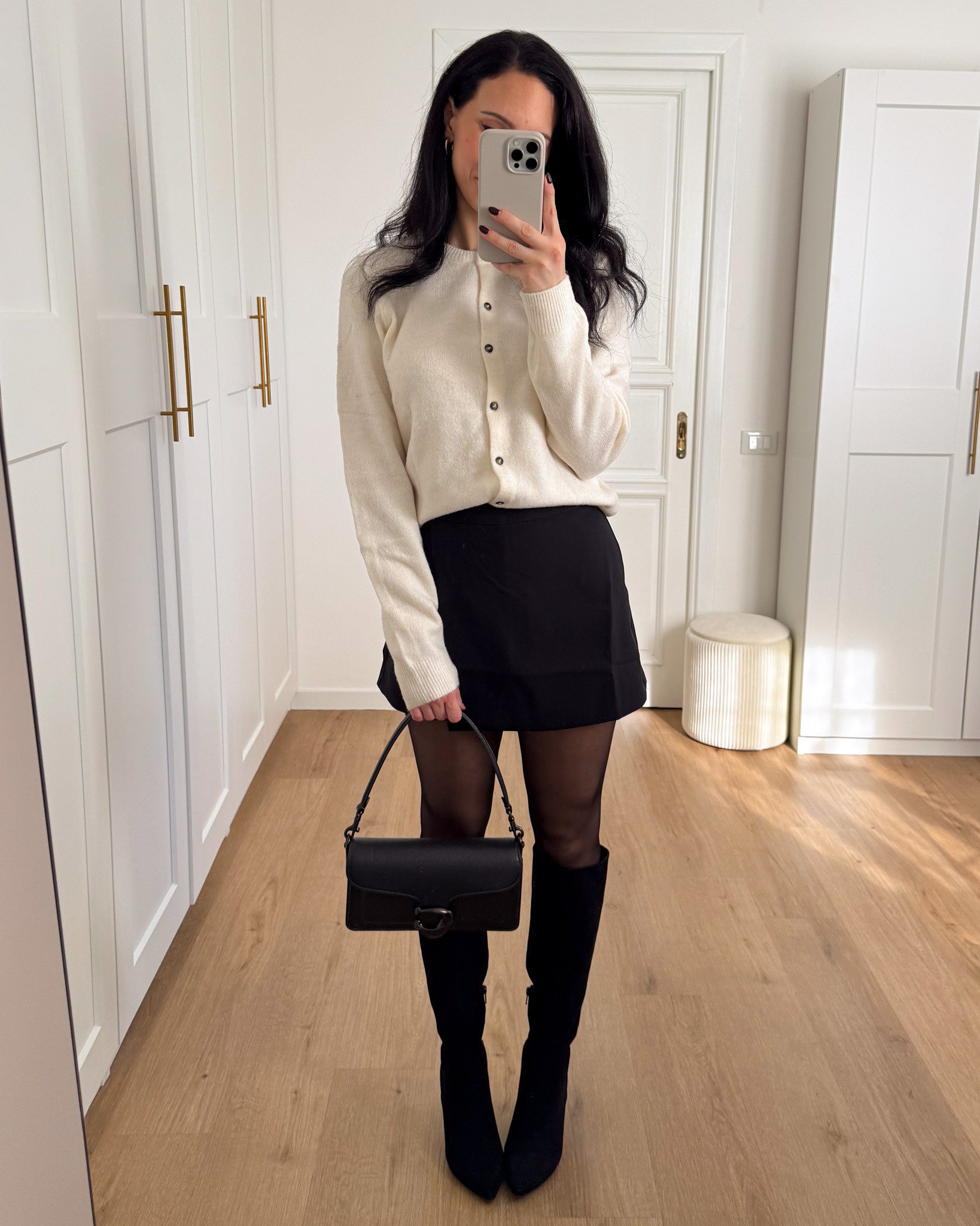 Outfit gonna pantalone H&M cardigan bianco 

 #LTKitalia #LTKeurope #LTKwinter