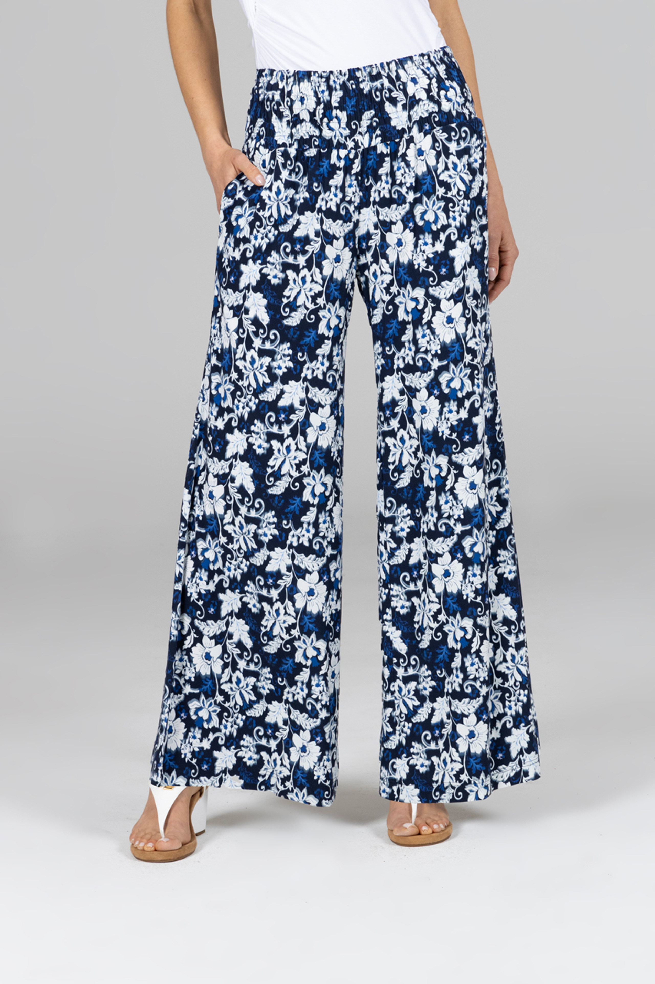 PORTOFINO TRAVEL PANT: LILY IKAT | KIRAGRACE