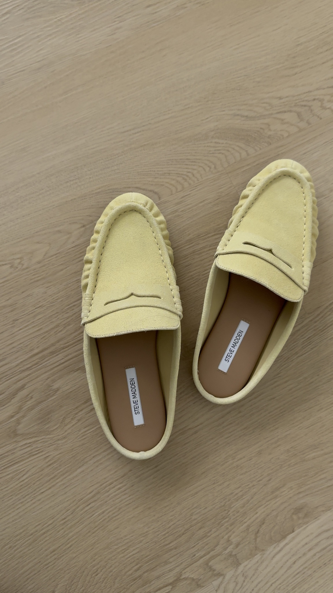 The cutest summer mules in the perfect shade of butter yellow! Fit tts

Steve Madden, yellow shoes, spring style, summer finds