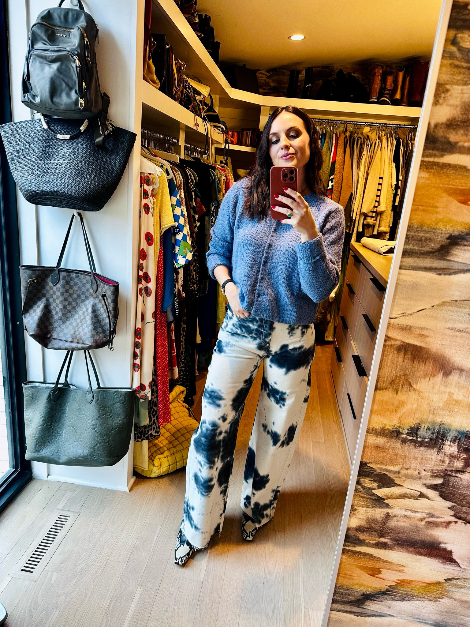 SideDish Greek Vinaigrette celebration 🩵 the best night (minus the cat drama 🫠)!!

#LTKSaleAlert #LTKStyleTip #LTKShoeCrush