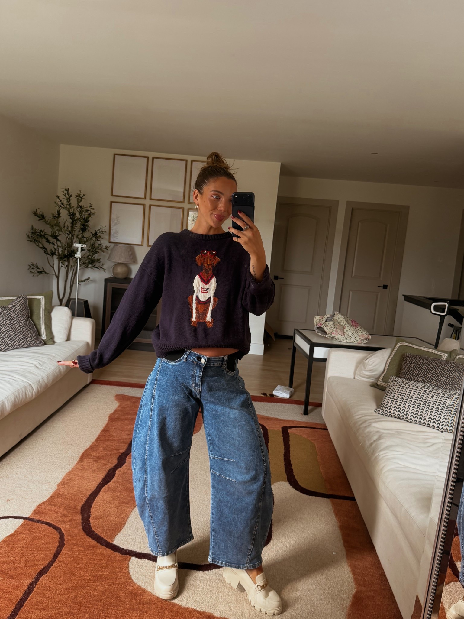 Sweater M 
Jeans S
Shoes are not exact but similar! 

#LTKFindsUnder50 #LTKFallSale #LTKStyleTip