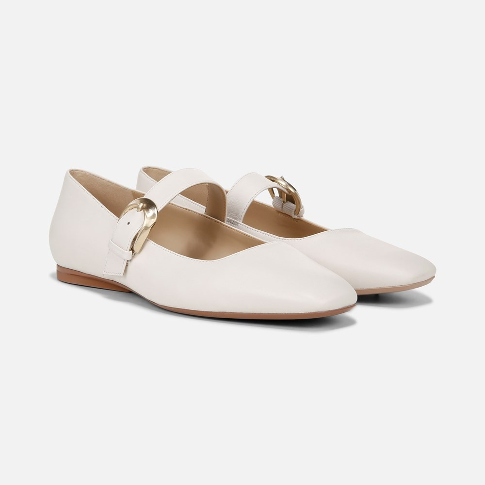 27 EDIT Carter Mary Jane | Naturalizer.ca