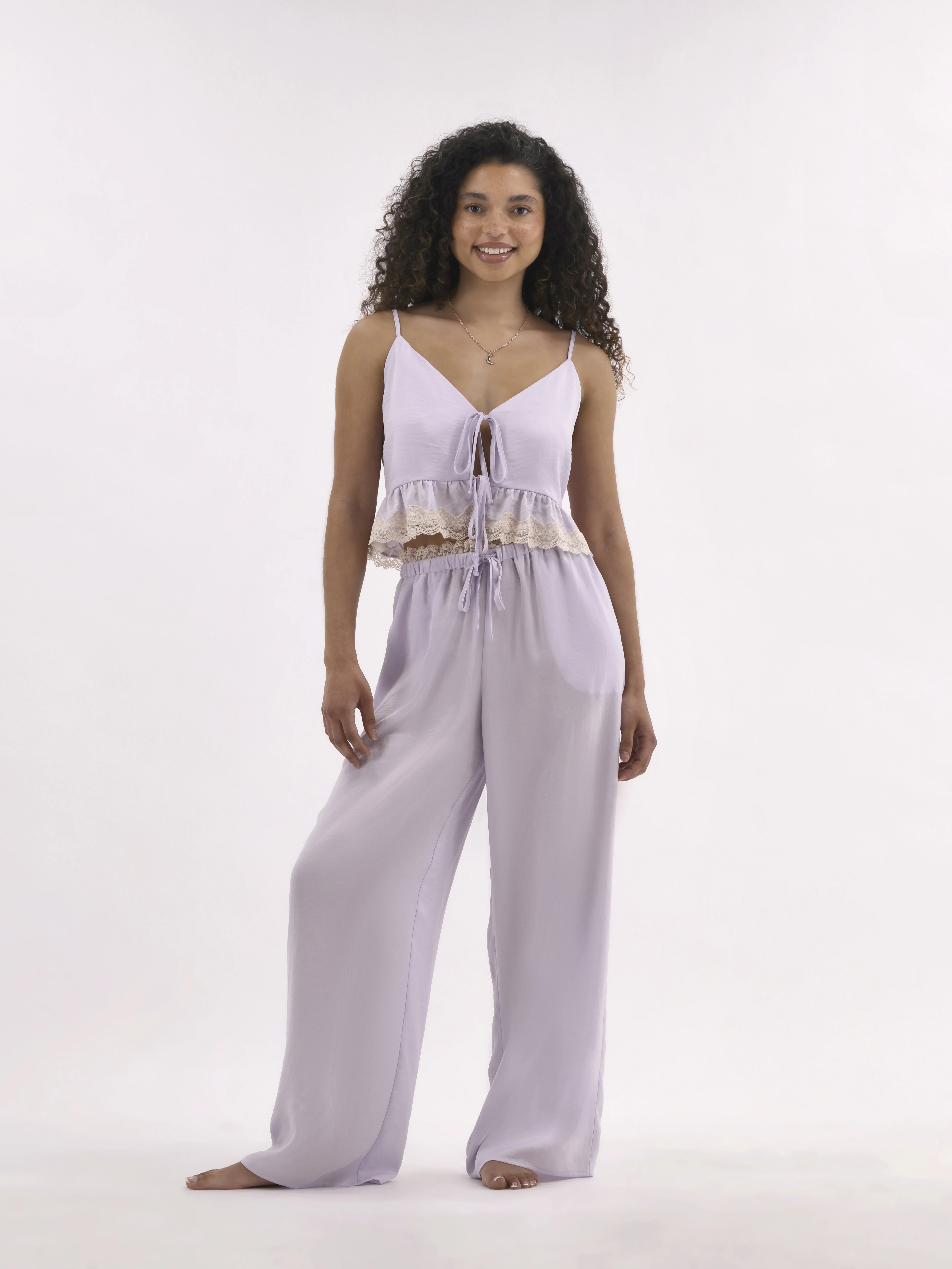 No Boundaries Satin Sleep Pants with Scallop Lace Trim, 30.75'' Inseam, Women’s | Walmart (US)