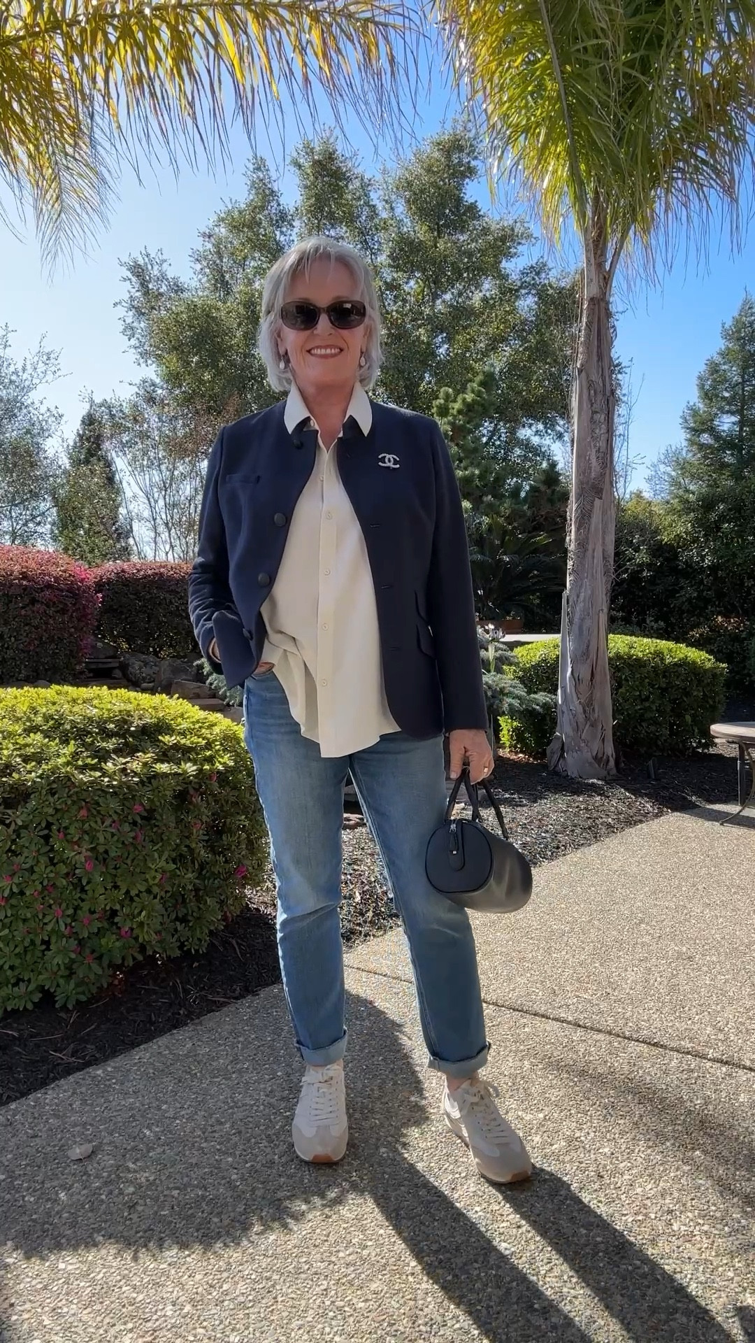 Lightweight navy blazer for spring. Runs true to size. Wearing a 10
Added a vintage Chanel pin because brooches are back and better than ever 

#LTKItBag #LTKPetite #LTKStyleTip