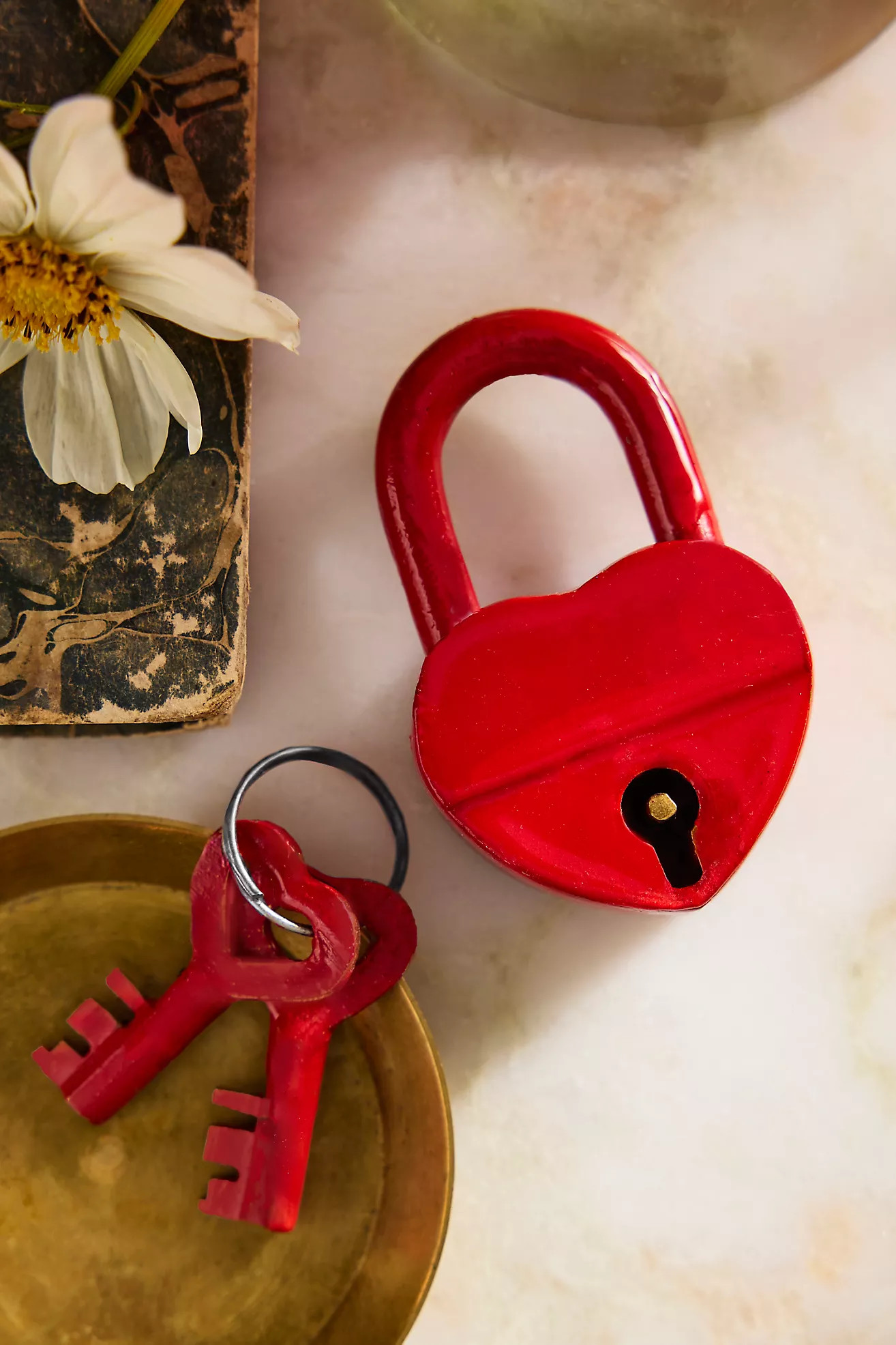 Red Heart Lock | Terrain
