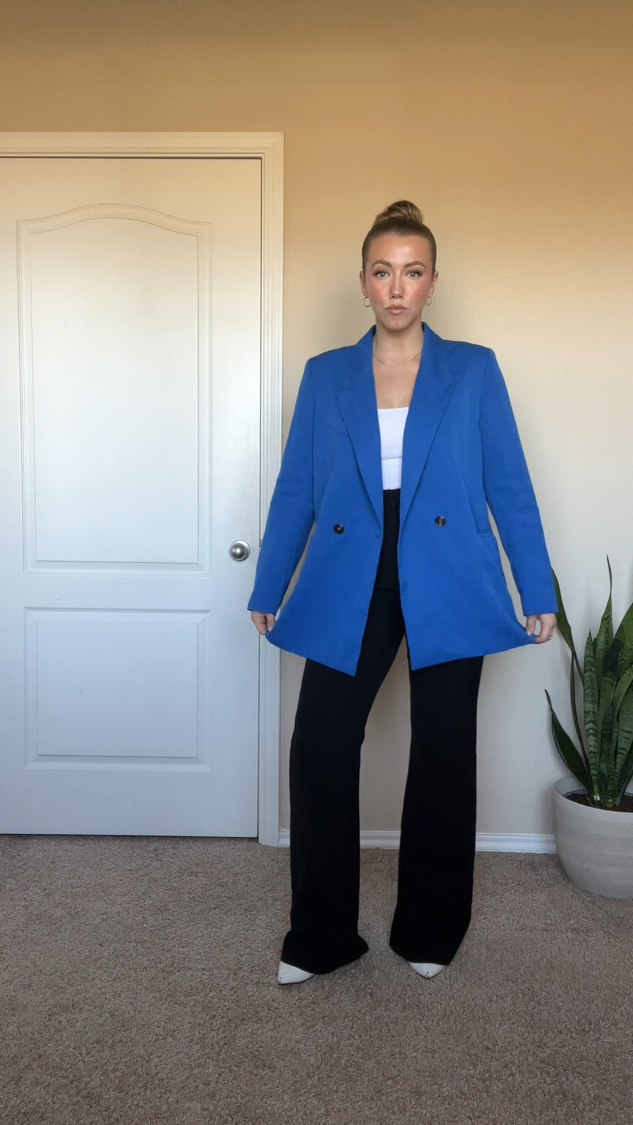 One of my favorite business professional work outfits EVER. 🖤 Perfect when you want to look nice during the colder months or if you want to stand out in an interview! 

Size ‘M’ in the bodysuit
Size ‘M’ in the blazer 
Size ‘M’ in the pants

#LTKworkwear #LTKHoliday #LTKmidsize