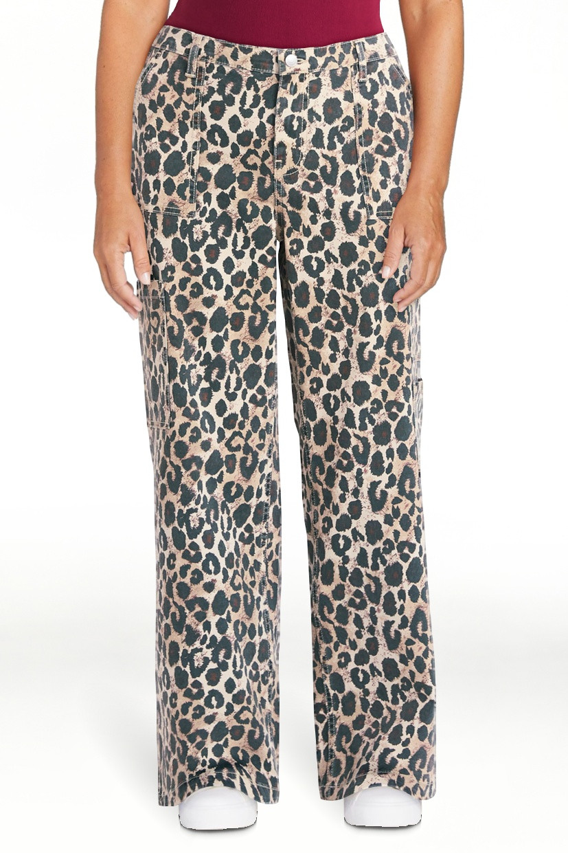 No Boundaries Wide Leg Cargo Pants, 29.5'' Inseam, Women's and Women's Plus | Walmart (US)