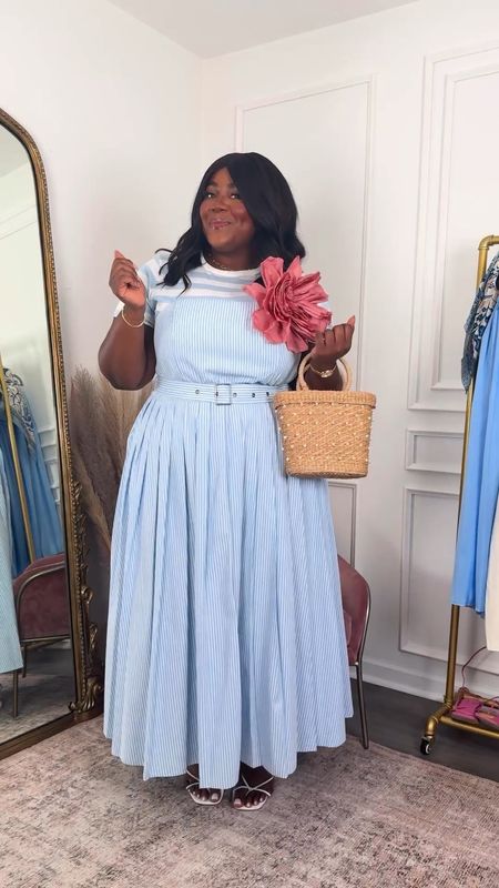 It’s giving Rom Com Main Character Energy- restyled my Target dress for a totally new look. 

Tee XL
Dress 20

Plus Size Fashion, Plus Size Dresses, Plus Size Target Finds, wedding guest dress, spring styles, summer vacation

#LTKFindsUnder100 #LTKPlusSize #LTKFindsUnder50