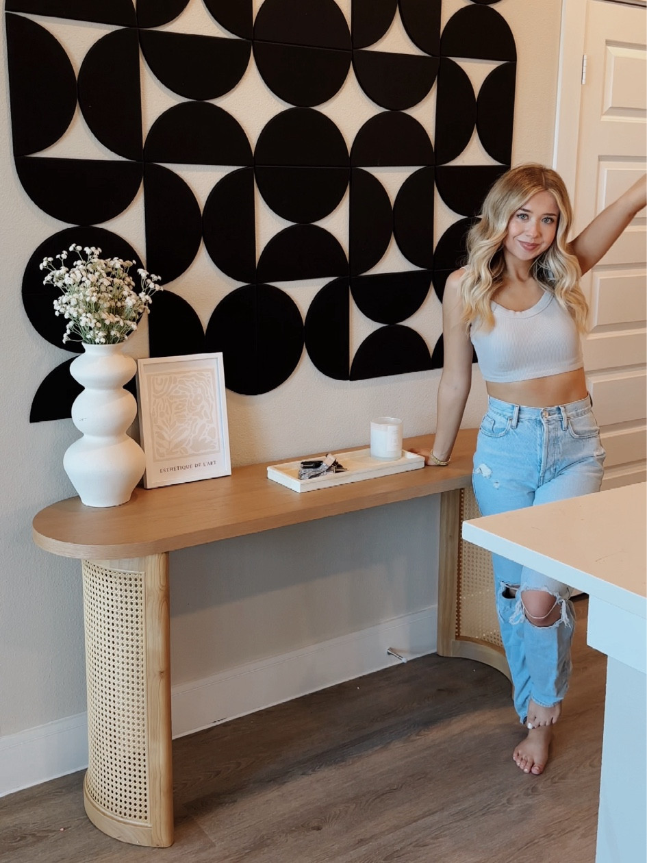 entryway table details!