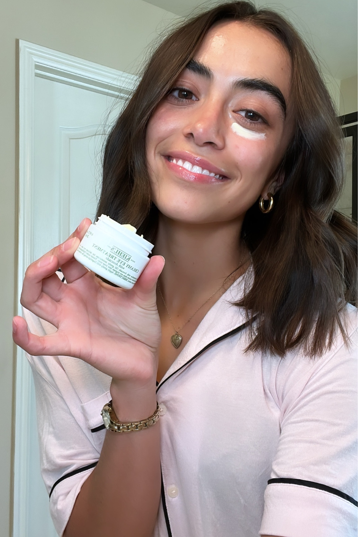 Hi!! Lately I have added a few new products to my morning routine. I’ve been using the Kiehl’s Ultra Facial Cream and the Creamy Eye Treatment with Avocado! I love both of these products so much and they pair super well together 🥰🥰 You can use code “KIEHLS25” at Ulta Beauty for 25% off all Kiehl’s products!!