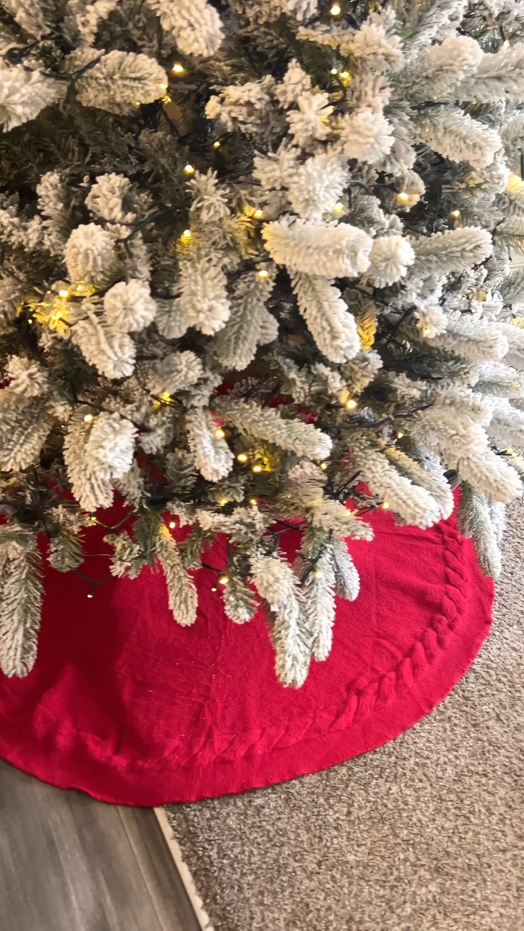 48 Inches Red Knitted Christmas Tree Skirt ❤️🎄

#LTKFindsUnder50 #LTKHoliday #LTKSeasonal