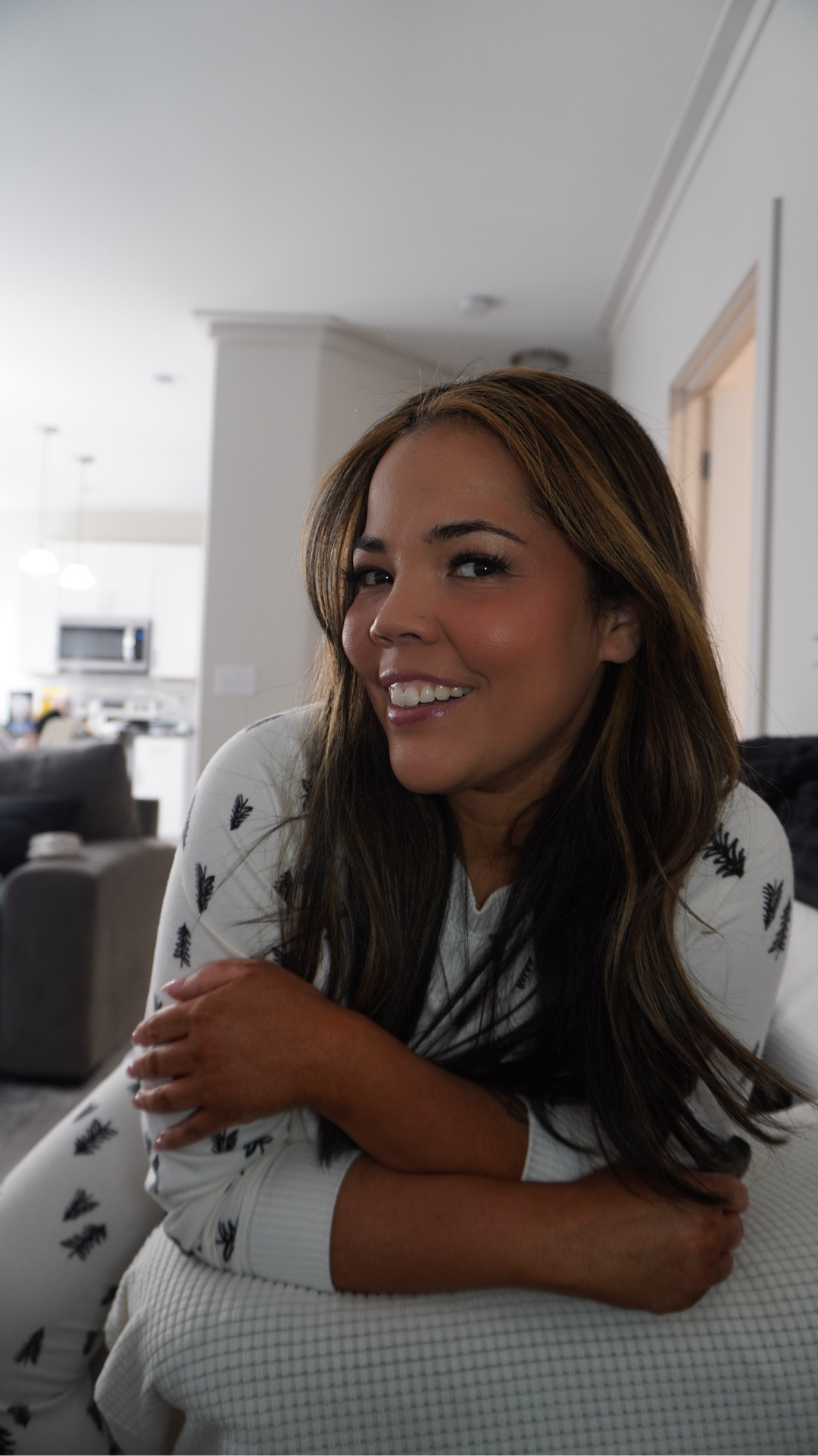 Welcome to vlogmas day one I’m Kam a 37 year old wife and mom of two! I share fashion, beauty and lifestyle things for midsize mamas in their 30s. I’m happy you’re here. Follow along for more!

#LTKmomlife #LTKHoliday #LTKdayinmylife