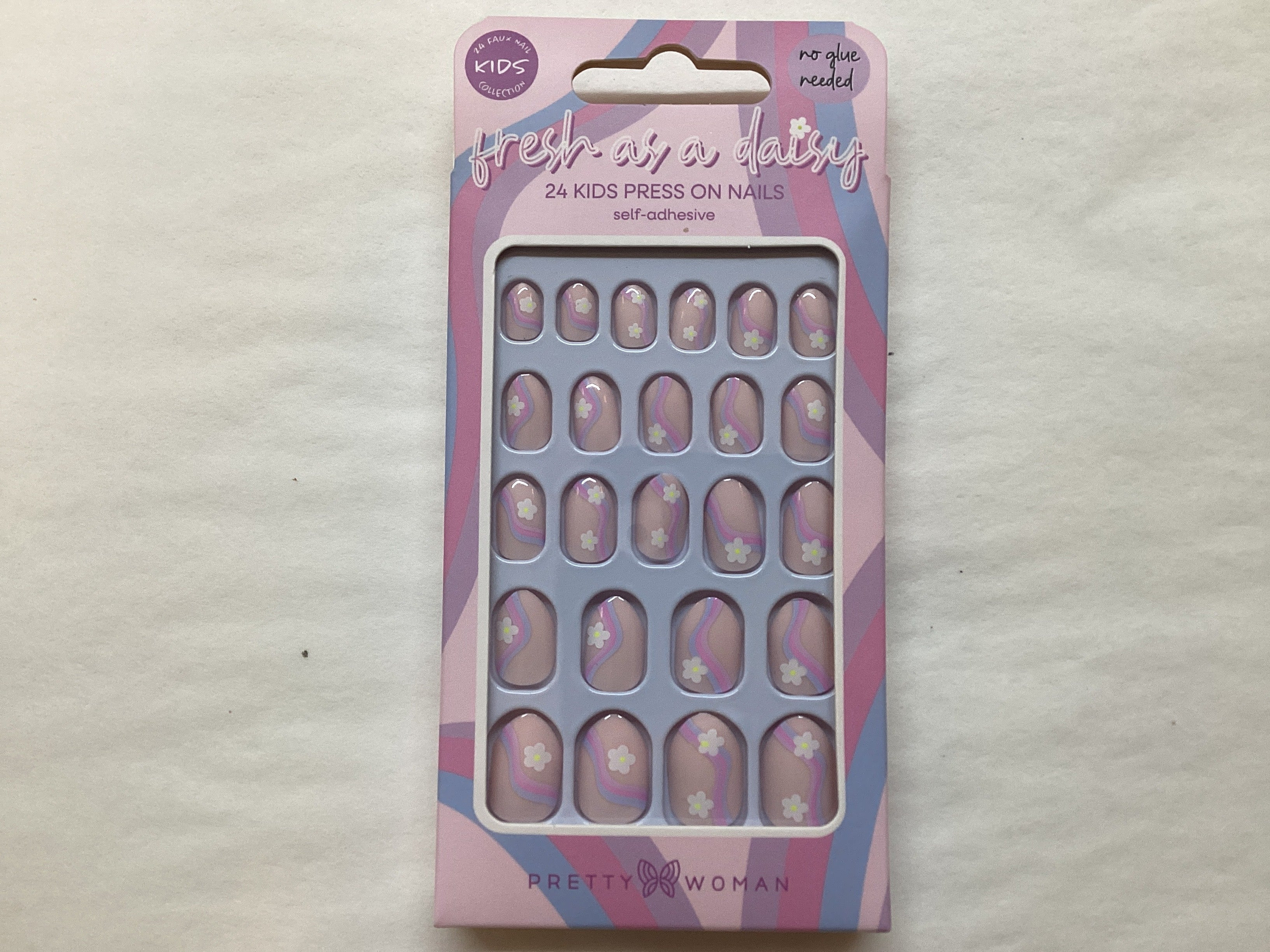 FRESH AS A DAISY  PRESS ON NAILS FOR KIDS | Persnickety