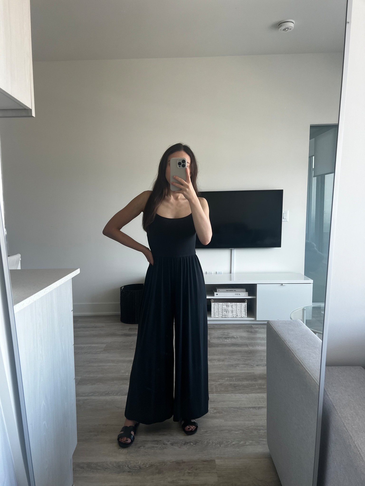 My favourite petite-friendly jumpsuit! 

Sizing: 2XS

#petitefashion #underfivefeet #petitestyle

#LTKpetite #LTKcanada