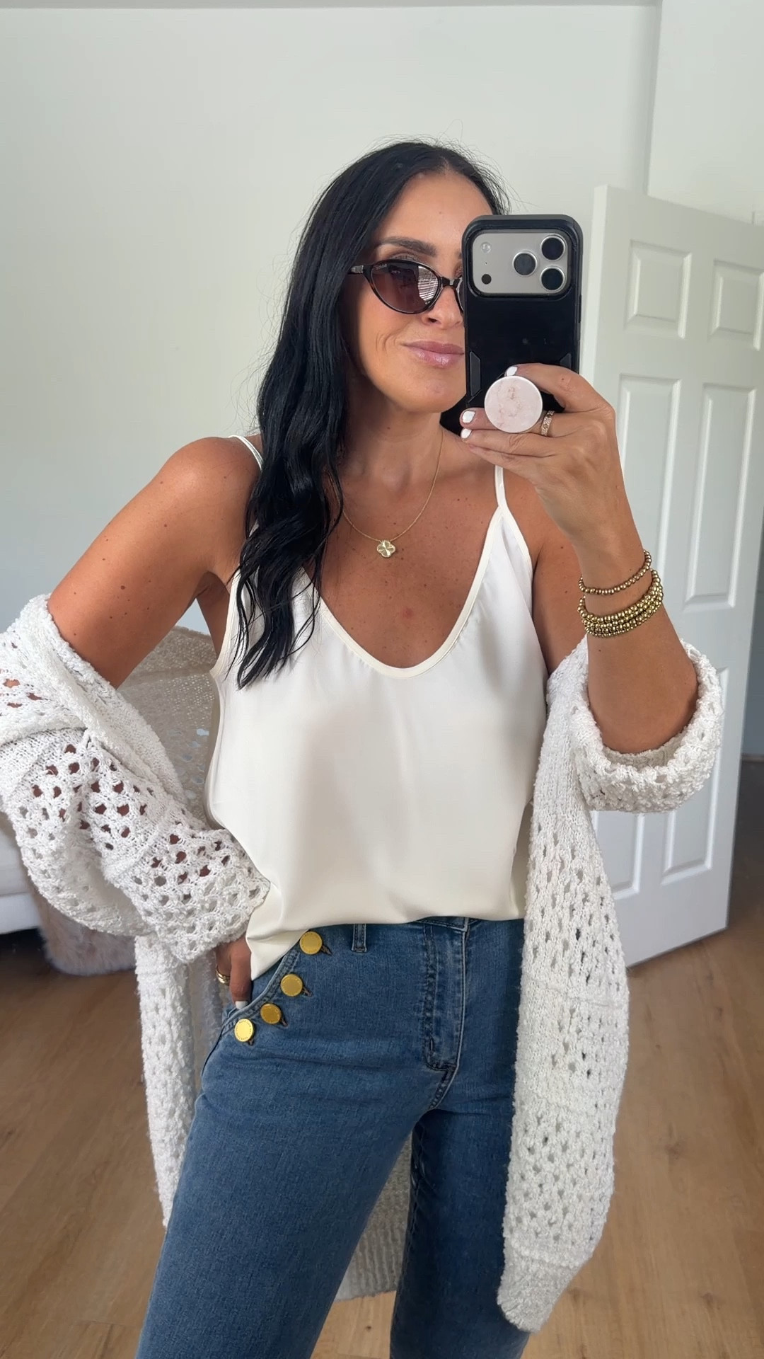 The noli shop Allegra bootcut jeans wearing size 27

The noli shop yara silk camisole wearing size medium but should have done a small 