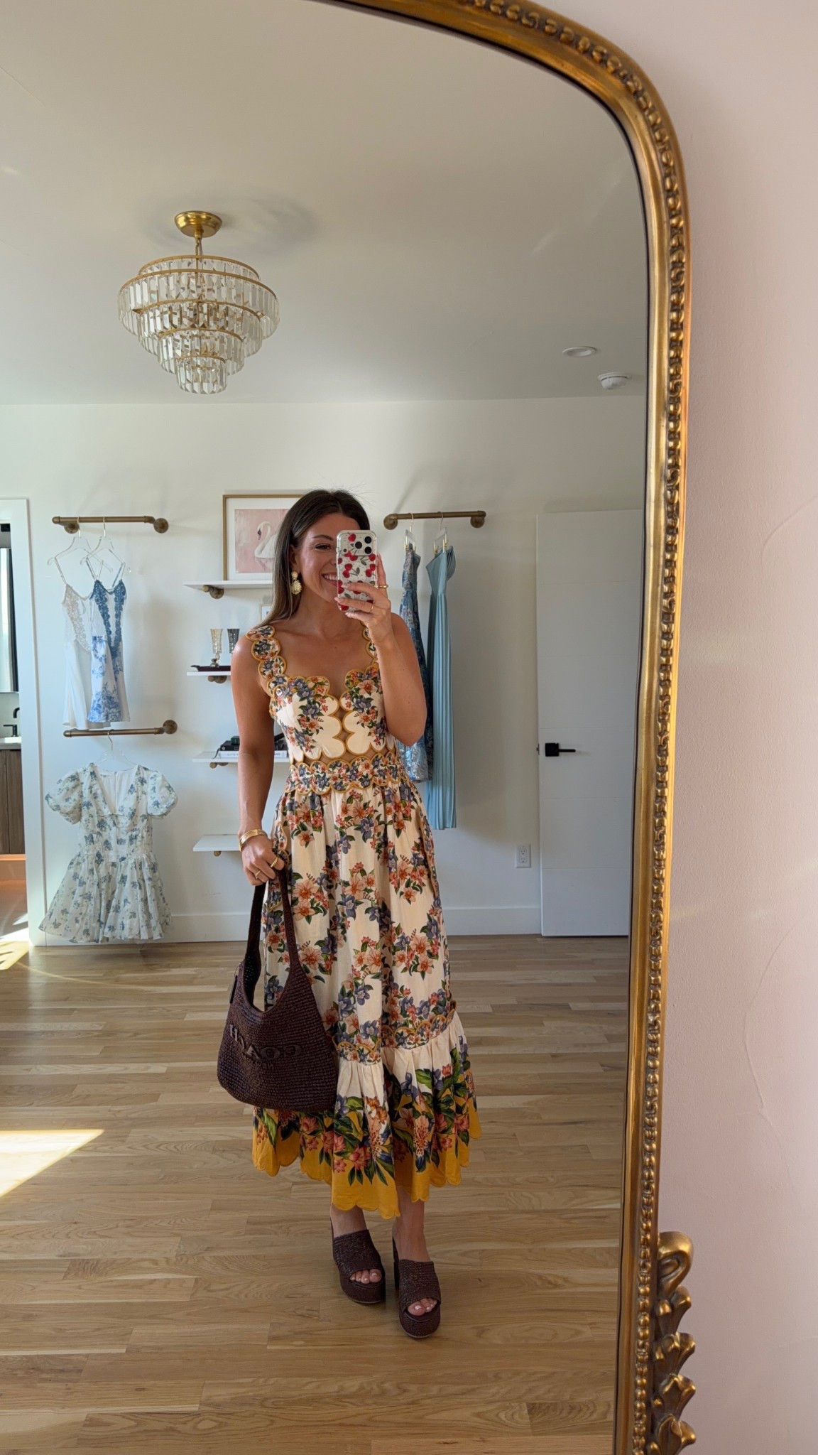 Yellow sundress summer resortwear vacation outfit

Sizes down to an xs

Resortwear
Destination
Vacation
Travel
Summer dress
Floral
Beach


#LTKTravel #LTKSeasonal #LTKootd