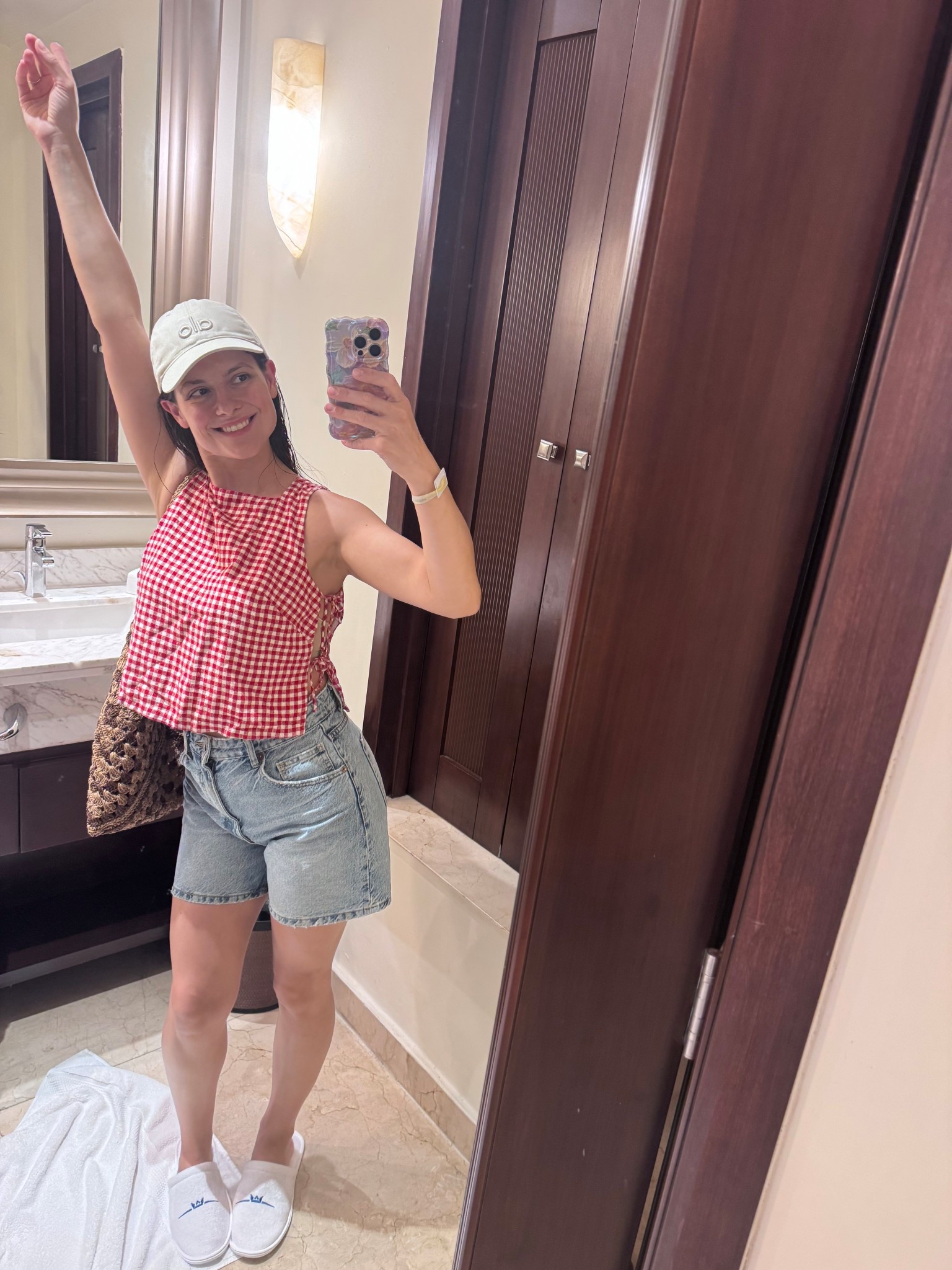 If you’re packing for a warm getaway, don’t forget these 3 staples ☀️”
– breathable top
– flattering denim shorts
– neutral cap you’ll wear daily

Why this works:
People about to travel feel anxiety about packing → you position yourself as the solution.

Sharing before summer sizes start selling out.
#carabbienoutfit #wintervacation #vacationsoutfit #LTKtravel #LTKseasonal #LTKactive #LTKootd #LTKseasonal #LTKgrwm #LTKtravel #LTKootd #LTKseasonal

#LTKSaleAlert
