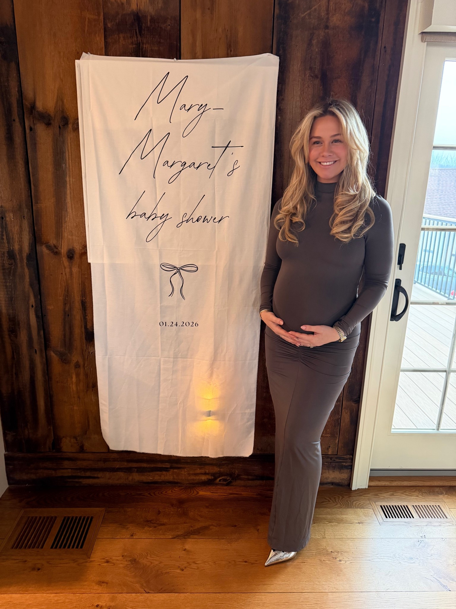 Affordable baby shower dress! Sooooo stretchy and comfy 

#LTKBump #LTKmomlife #LTKootd