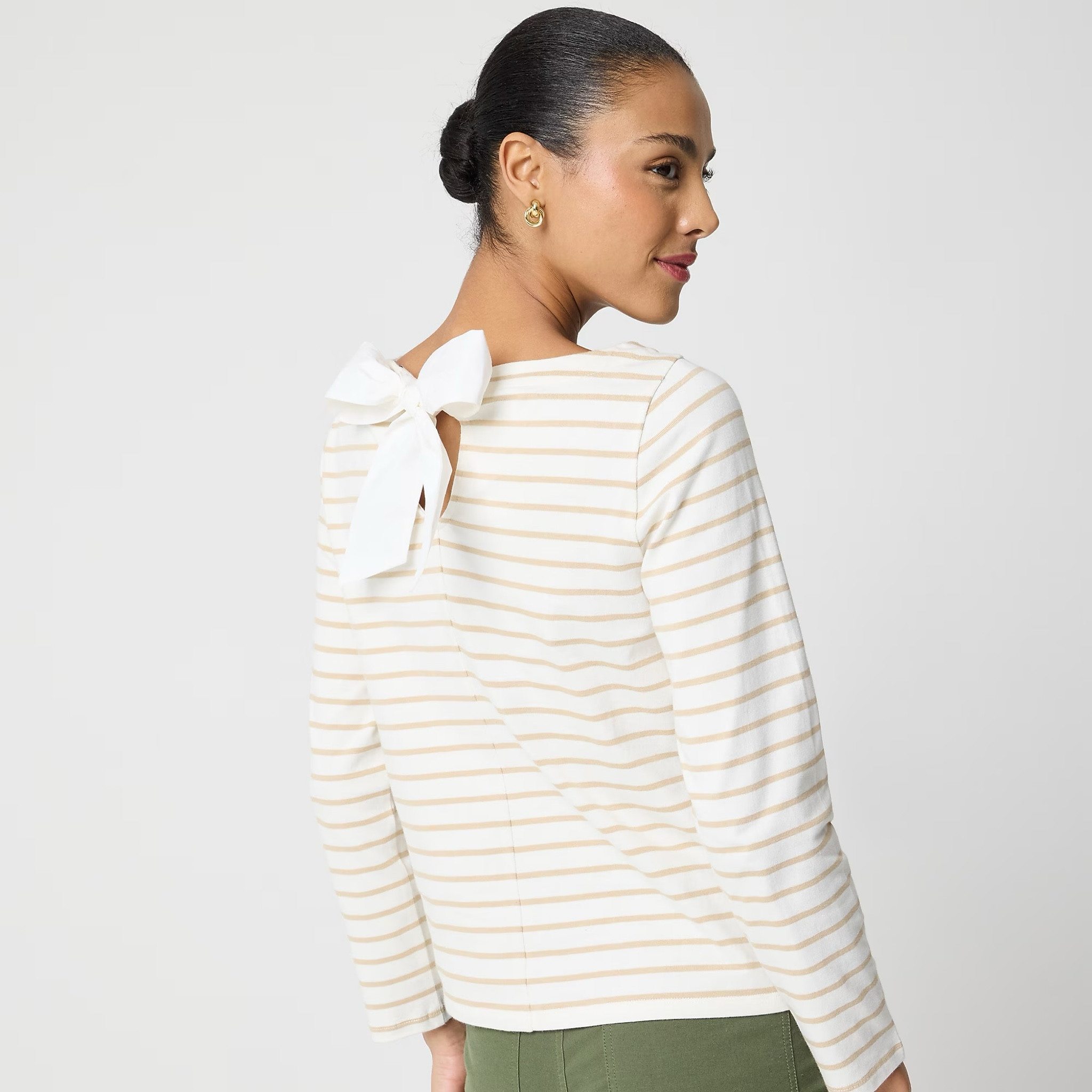 This darling striped top with the sweet bow detail is on sale with an extra 70% off with code extra70



#LTKMothersDay #LTKSaleAlert #LTKSeasonal