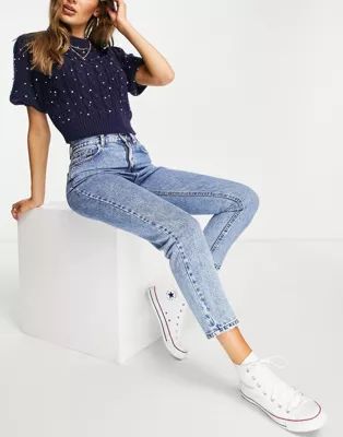 Pull&Bear basic high waisted mom jean in medium blue | ASOS (Global)