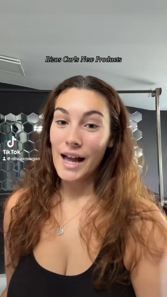 Rizos Curls ACV Scalp Rinse & Sea Salt Texture sprayy

#LTKVideo #LTKFindsUnder50 #LTKBeauty