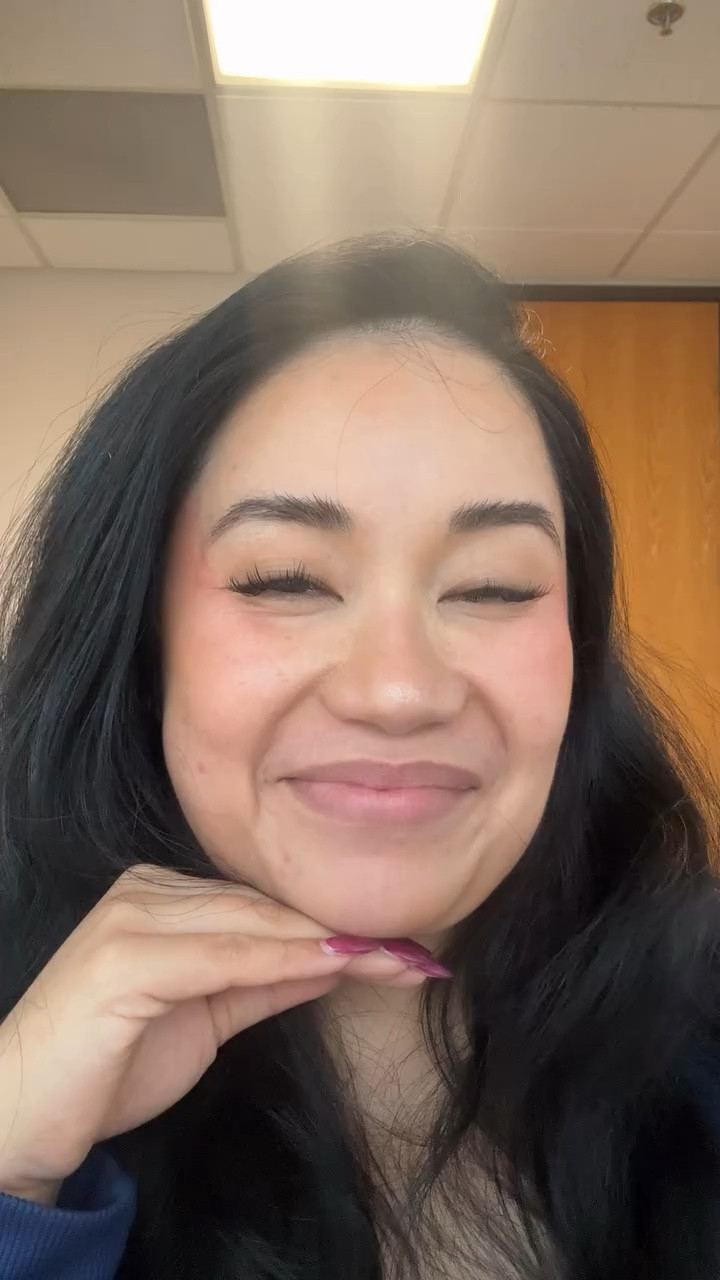 This lip combo is everything:
• Westman Atelier Lip Suede in Je Rêve
• VT Cosmetics Reedle Shot Lip Plumper in Rose Berry
• MAC Cosmetics Lip Liner in Plum

Glossy, plump, defined — the perfect long lasting everyday lip combo for work and soft glam days. @westmanatelier @maccosmetics @vtcosmetics_global 

#lipcombo #everydaymakeup #softglammakeup #trending