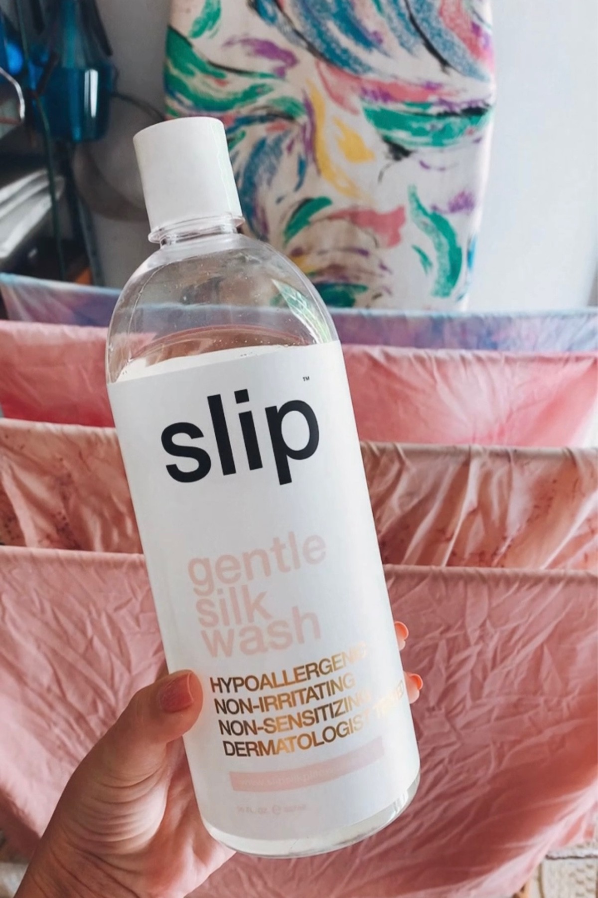 ITS WASH DAY! I absolutely love the smell of this silk wash for my pillowcases. I have sensitive skin, and this is gentle + non-abrasive so I can have a good nights sleep!

#slip #slipsilk #silk #silkpillowcases #pillows #laundry #detergent #silkwash

#LTKunder100 #LTKhome #LTKunder50