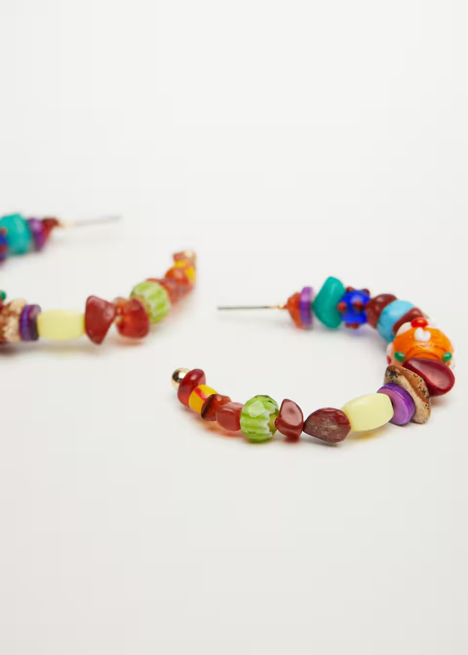 Mixed bead earrings | MANGO (US)