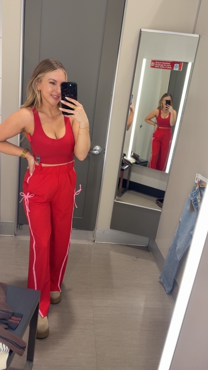 Wearing XS in both. Red is the color ladies to feel empowered 

#LTKselfcare #LTKfitnessgoals #LTKFindsUnder100