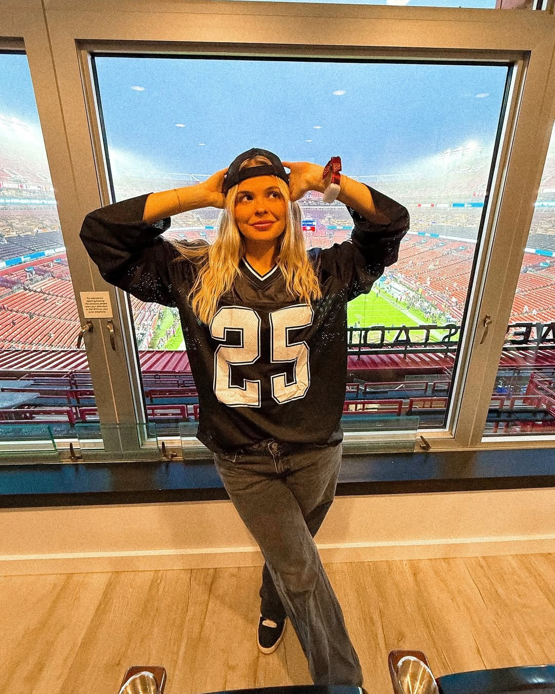 apparently all I do is attend football games🫨 thanks for having us again, commanders !!!!

#LTKShoeCrush #LTKStyleTip #LTKItBag