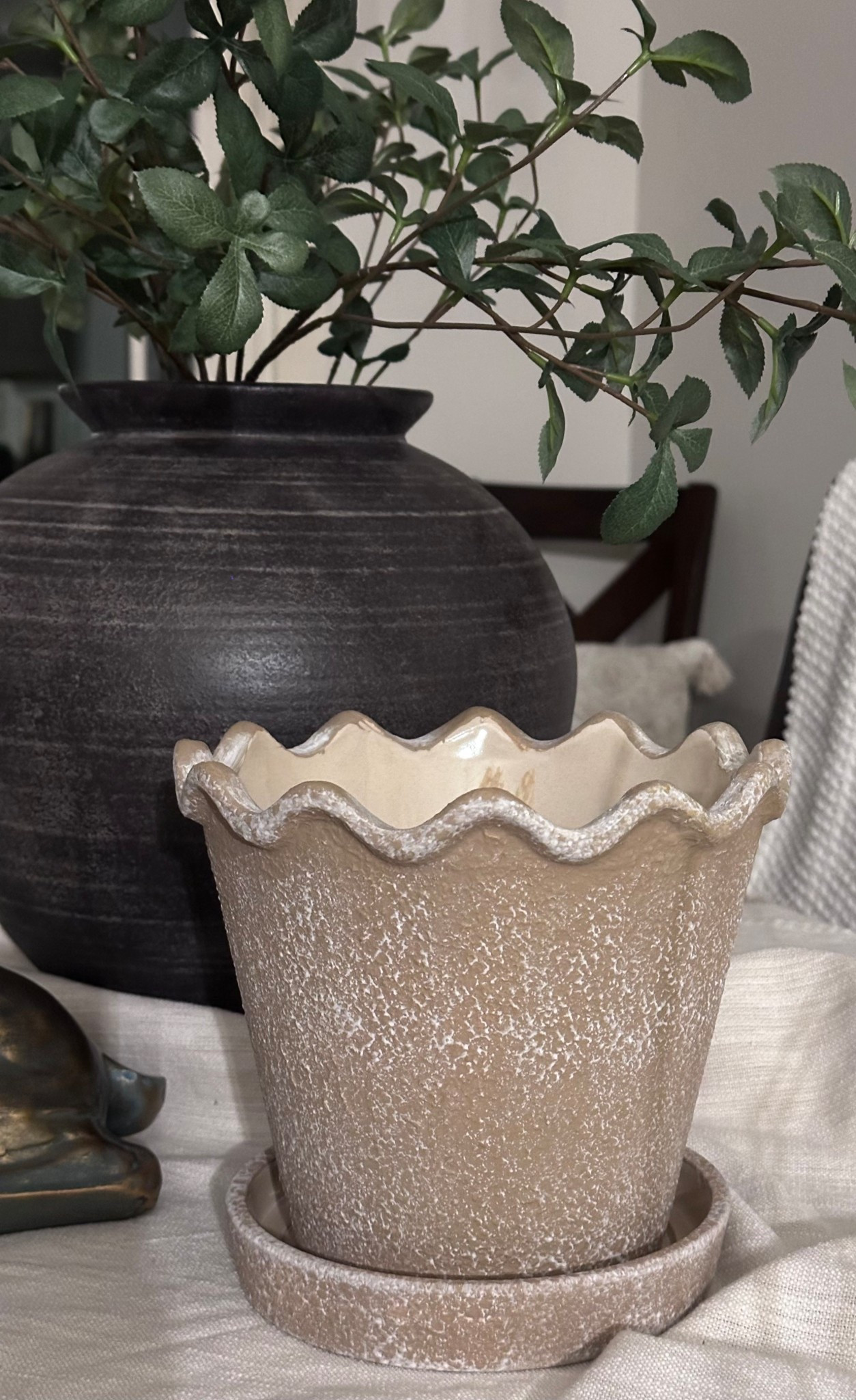 Hello Pretty Summer Pots.  Love this scalloped  Pot from  the My Texas House Collection at Walmart!  Summer glow-up starts here🤍
#walmartsummer
#walmartgarden
#walmartfind
#gardenpots
#planters


#LTKHome #LTKSeasonal #LTKSpringSale
