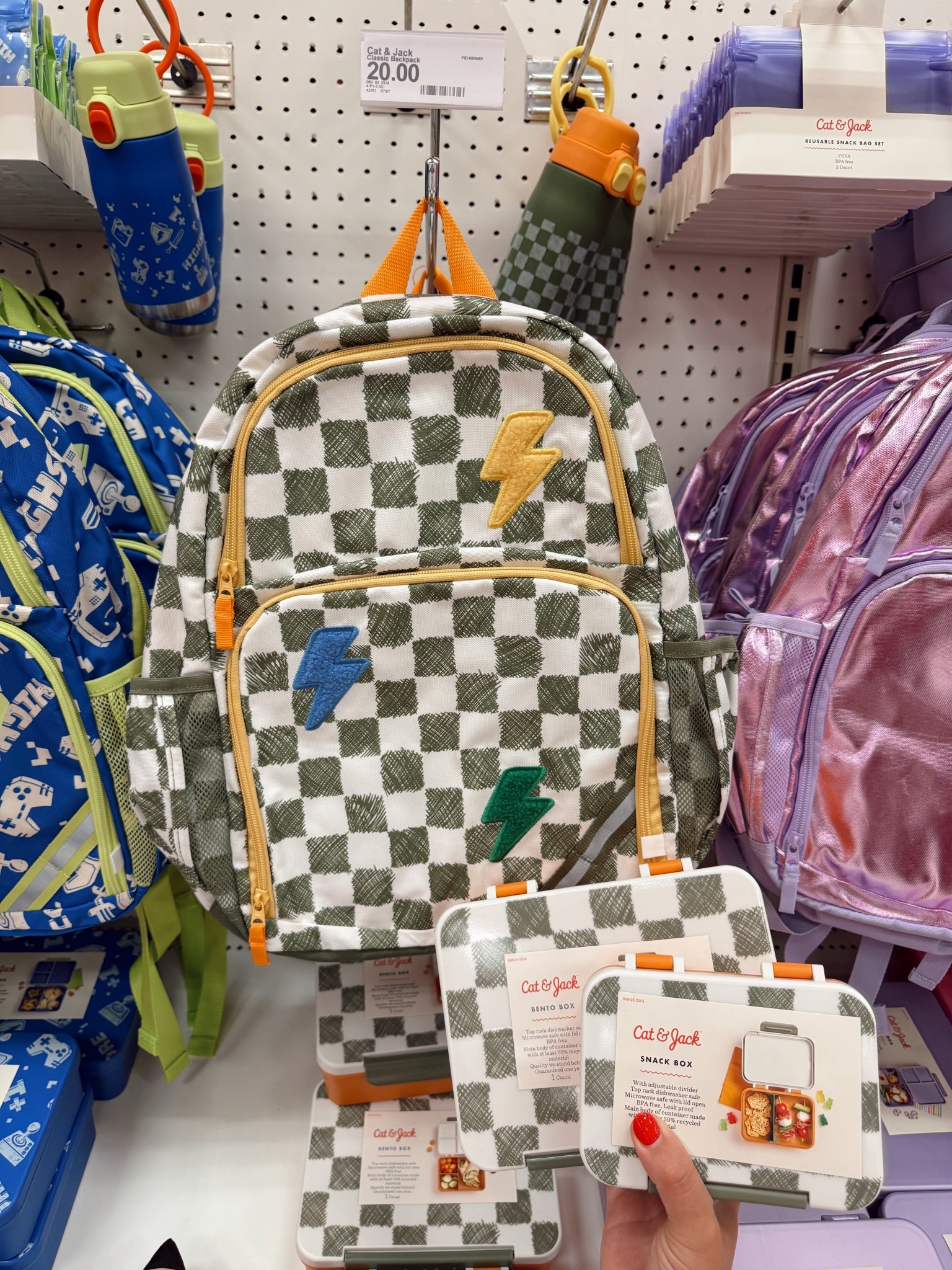 LOVE this backpack 🤩 comes with all the matching bentgo boxes, snack boxes, lunch box & water bottle!!

Back to schooll

#LTKFindsUnder50 #LTKSaleAlert #LTKKids