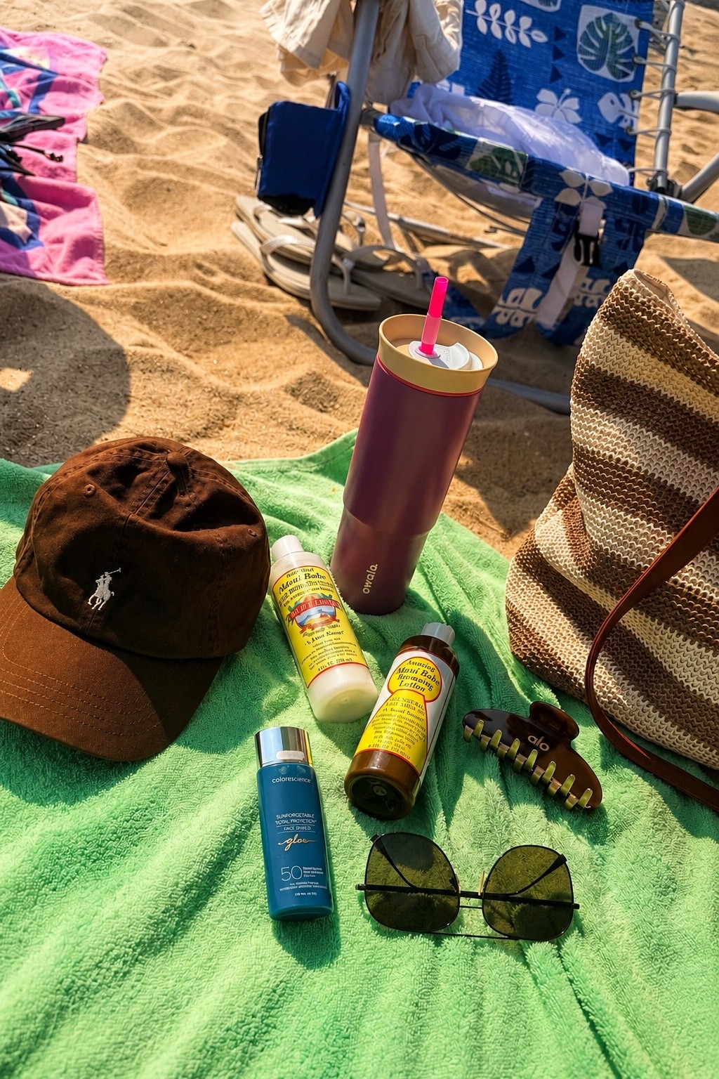 Beach day essentials ☀️🌊 Everything I packed for a sunny day by the water—from my favorite SPF and tanning lotions to the perfect beach tote, sunnies, tumbler, and accessories. Tap to shop all the details! 🤎

#LTKdayinmylife #LTKSeasonal #LTKTravel