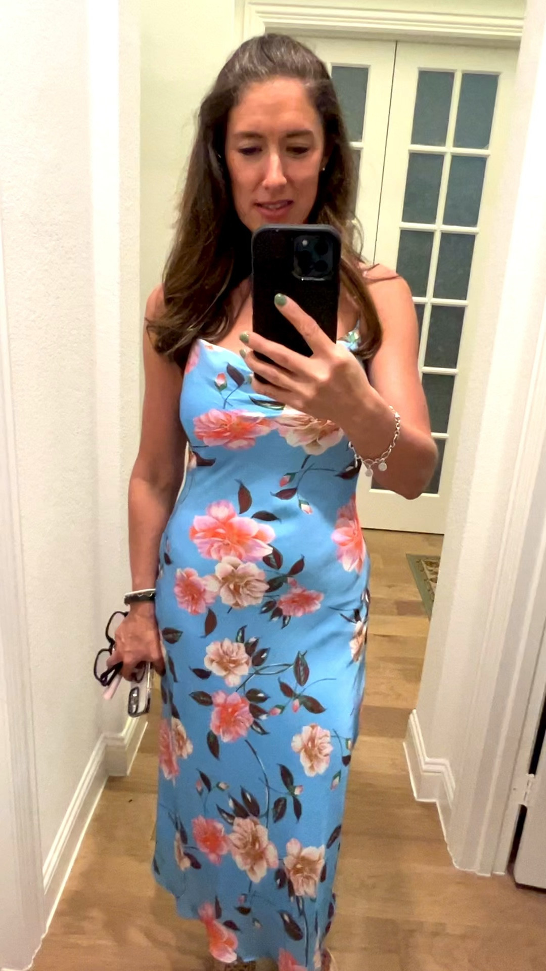Spring and Summer Dresses while supplies last!
5’10”
Medium
Size 8–10
38D

#LTKBeauty #LTKWedding #LTKSeasonal