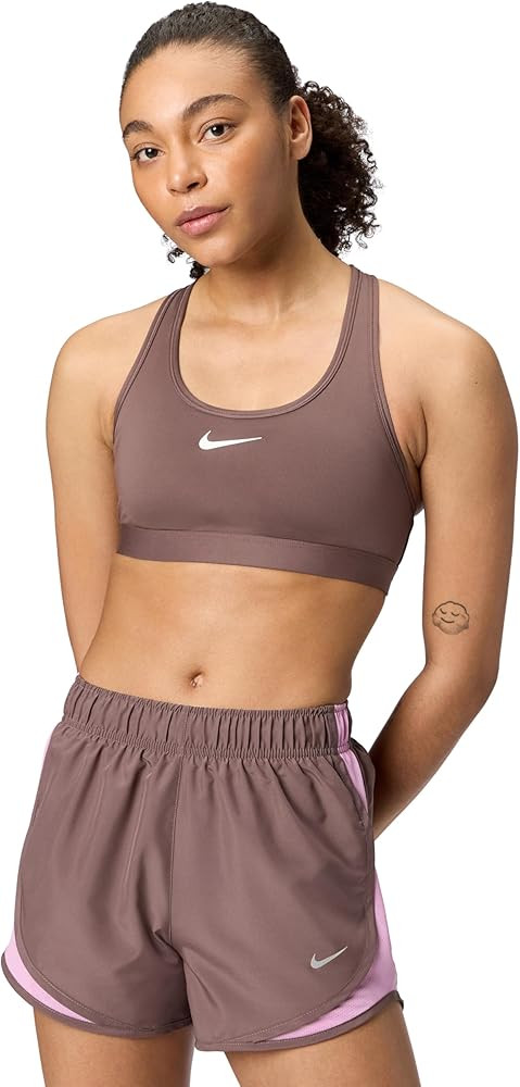 Nike Women's Swoosh Medium Support Padded Sports Bra, Black/White, Large at Amazon Women’s Clot... | Amazon (US)
