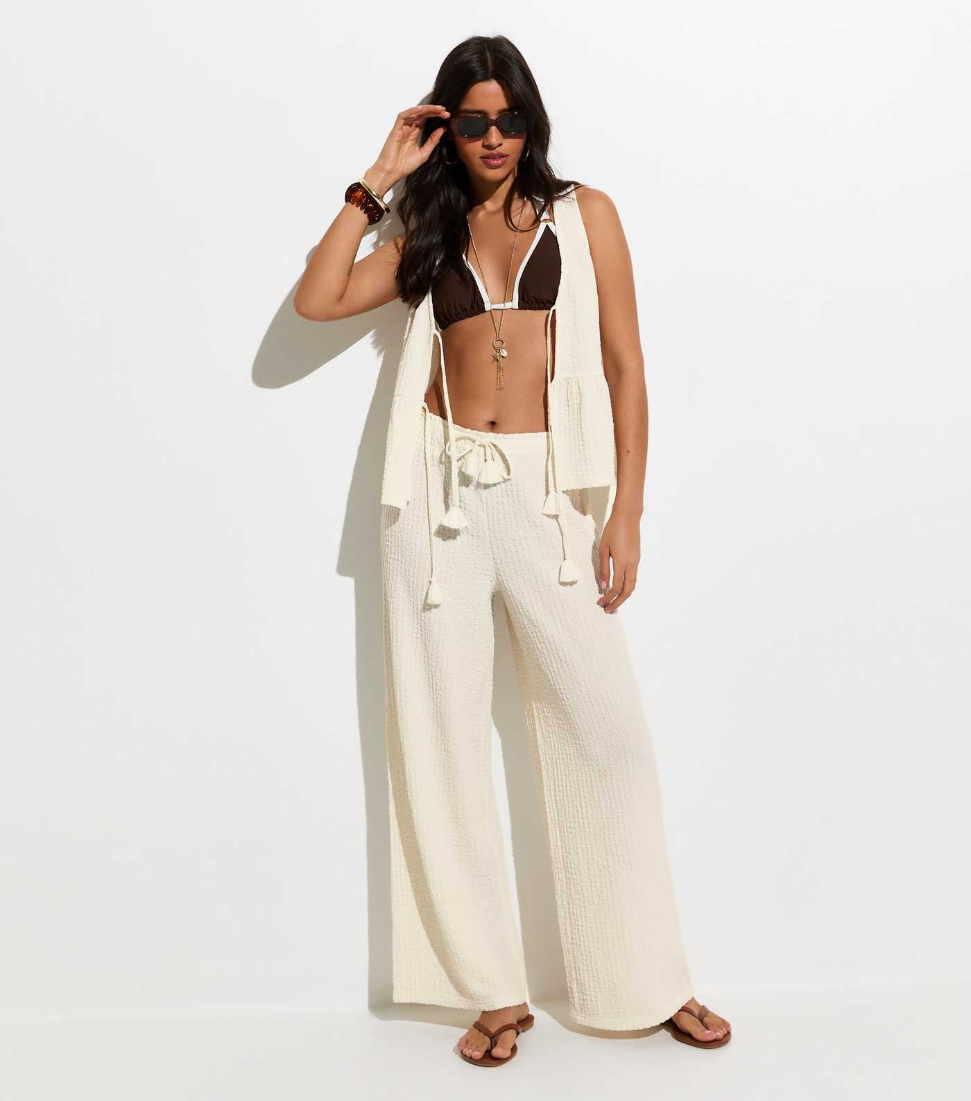 Off White Textured Jersey Beach Wide Leg Trouser | New Look | New Look (UK)