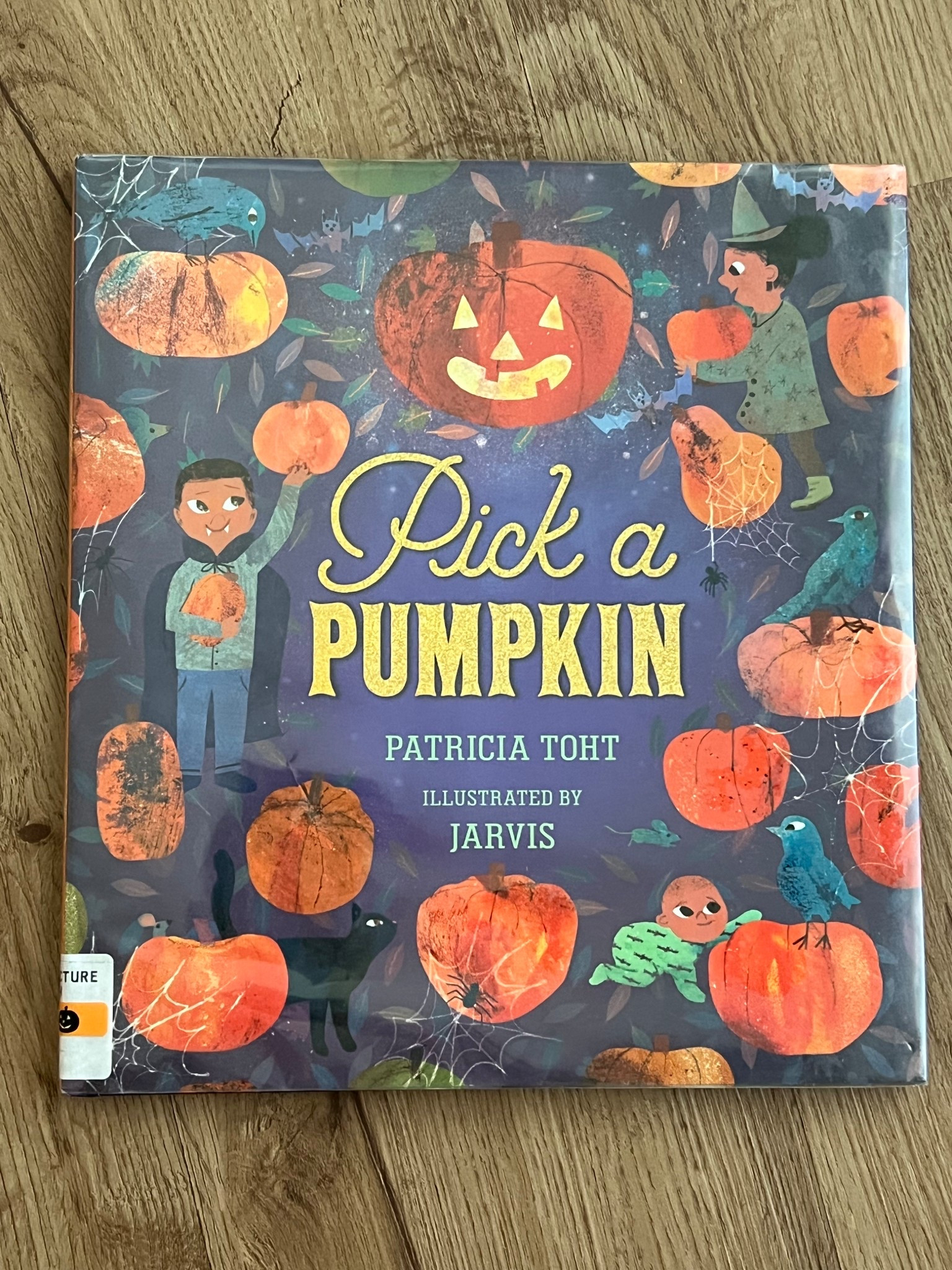 Today’s storytime book 🎃

Homeschool | children’s books | picture book | Halloween book | autumn fall books 

#LTKKids #LTKHalloween #LTKSeasonal