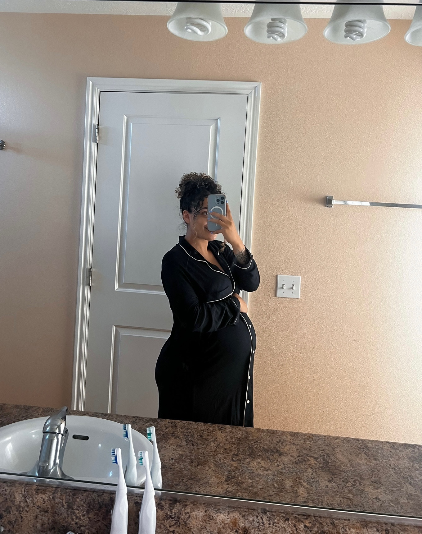 wearing a size medium!


#LTKbump #LTKGiftGuide #LTKfindsunder50