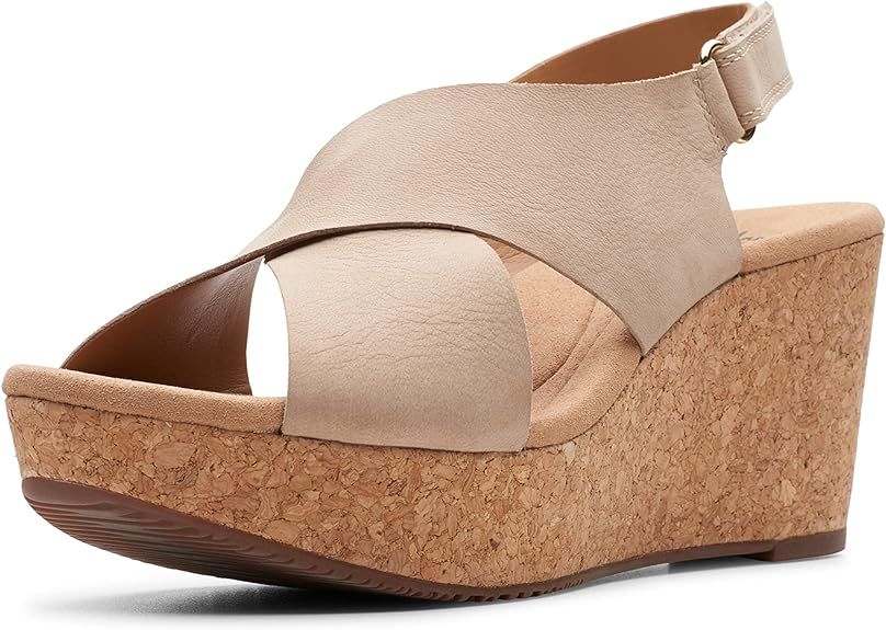 Clarks Women's Annadel Eirwyn Wedge Sandal | Amazon (US)