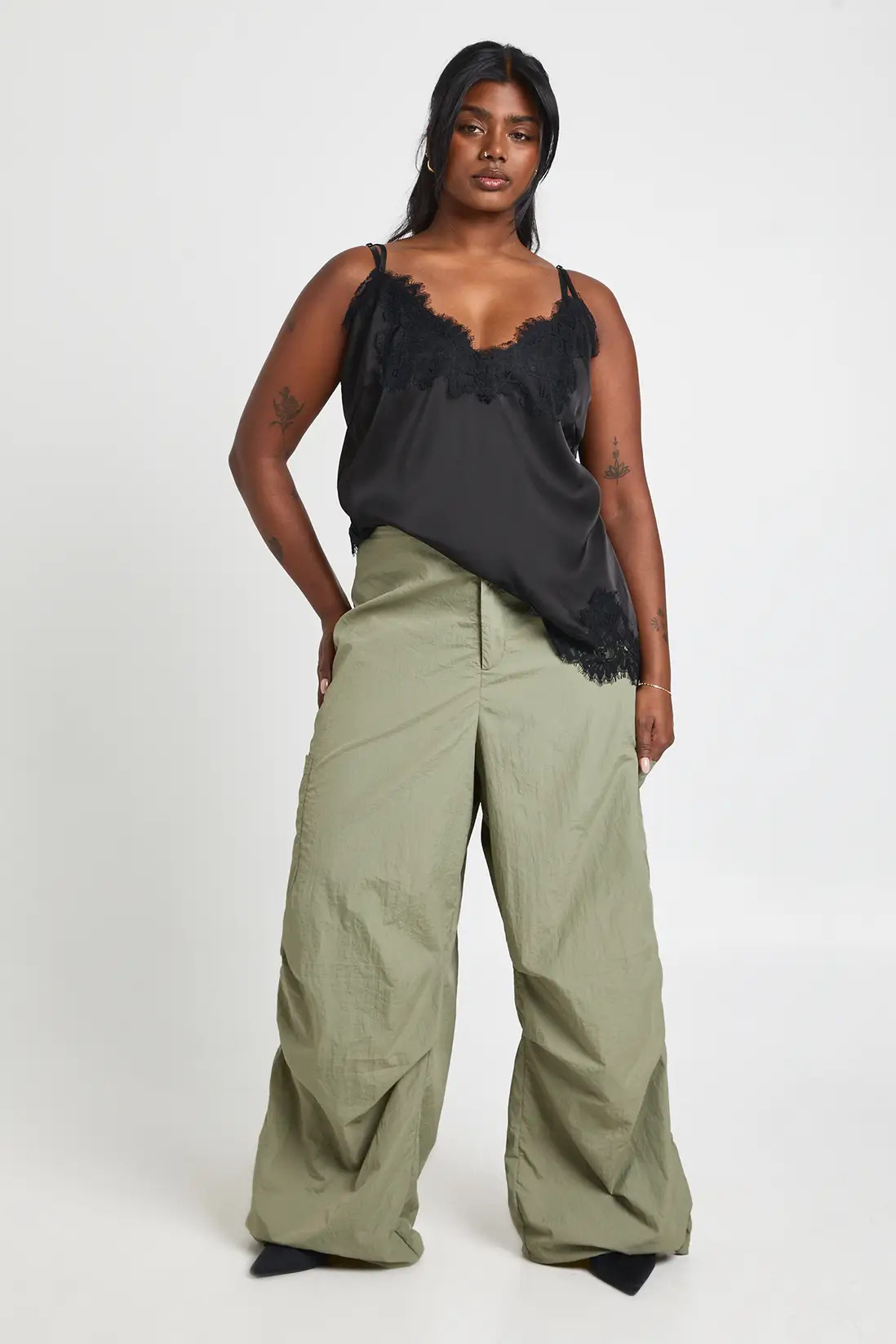 Khaki boohoo Plus Nylon Bungee Hem Cargo Trouser | PrettyLittleThing USA | PrettyLittleThing US